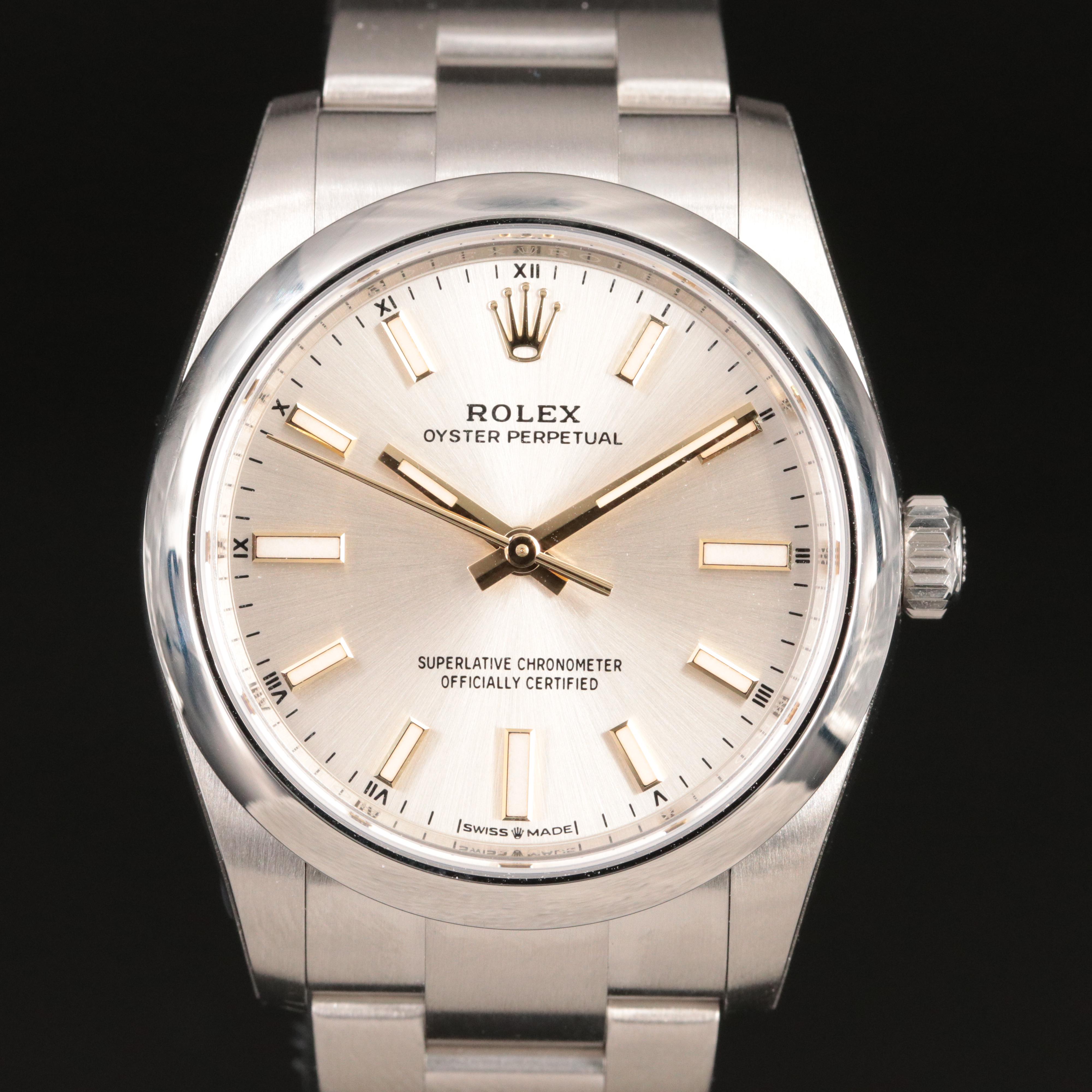 Rolex Oyster Perpetual Smooth Bezel Midsize Watch
