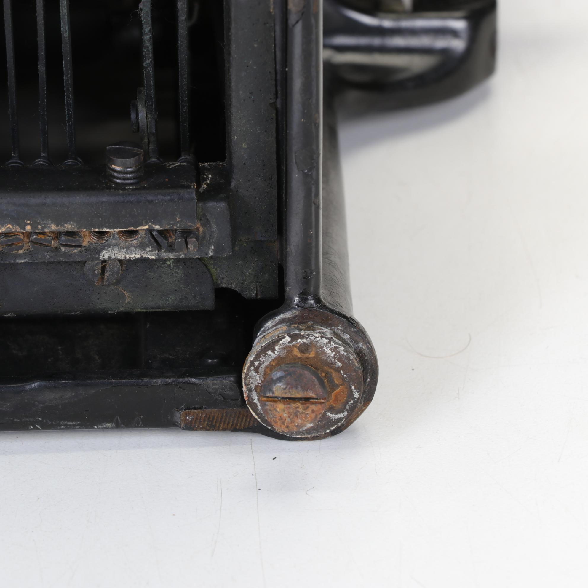 Underwood Standard No. 4 Typewriter, Early 20th Century