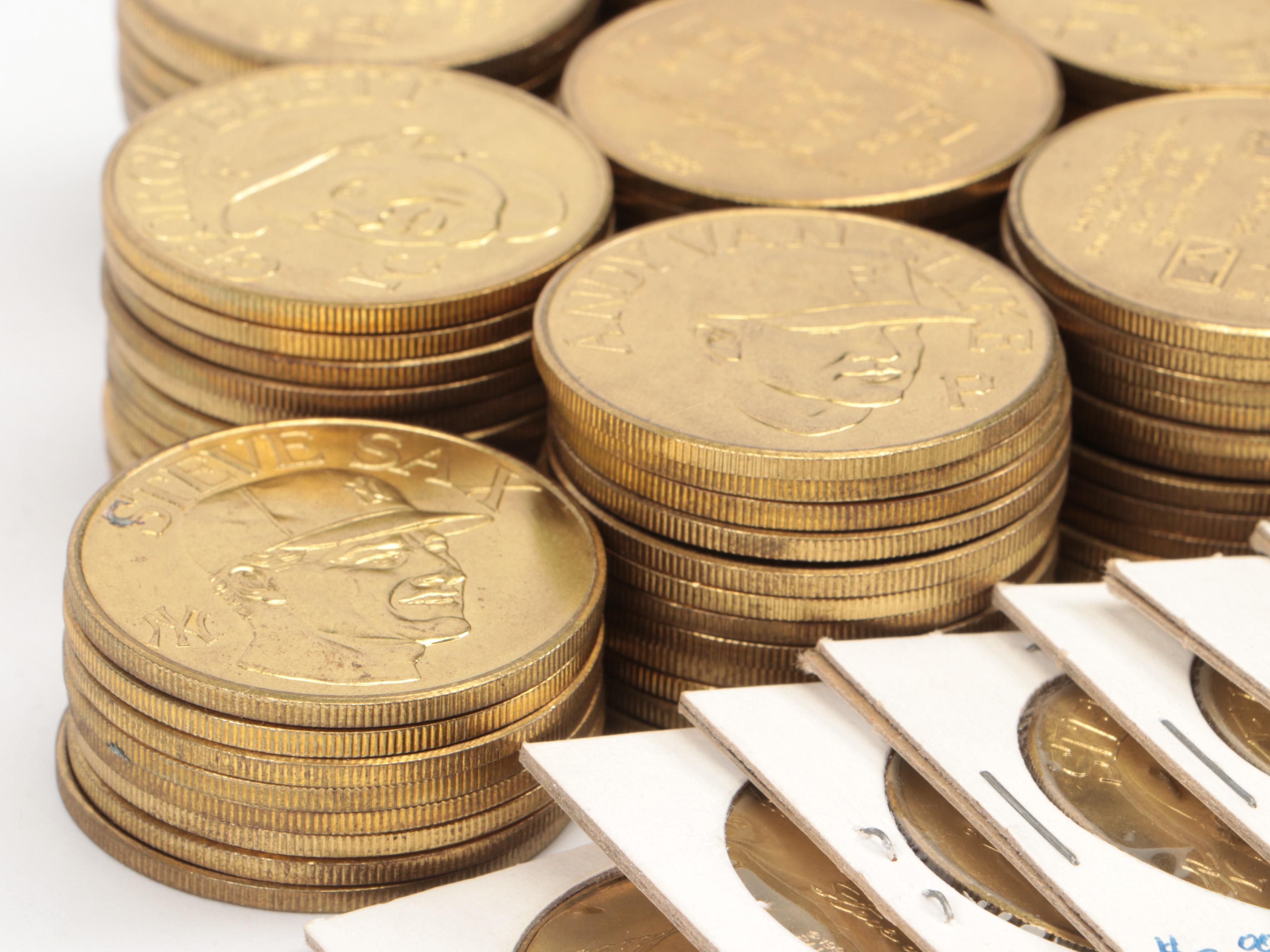 1990 Bandai Baseball Coins Featuring Wade Boggs, Bo Jackson, and More