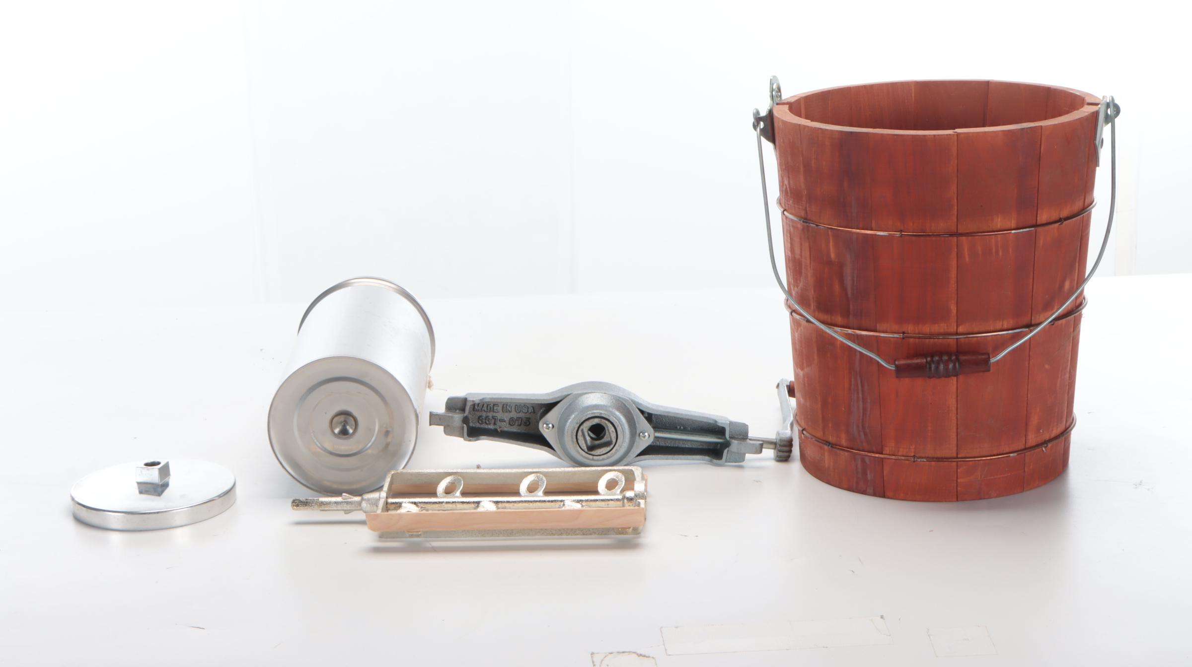 White Mountain Hand Crank Ice Cream Maker