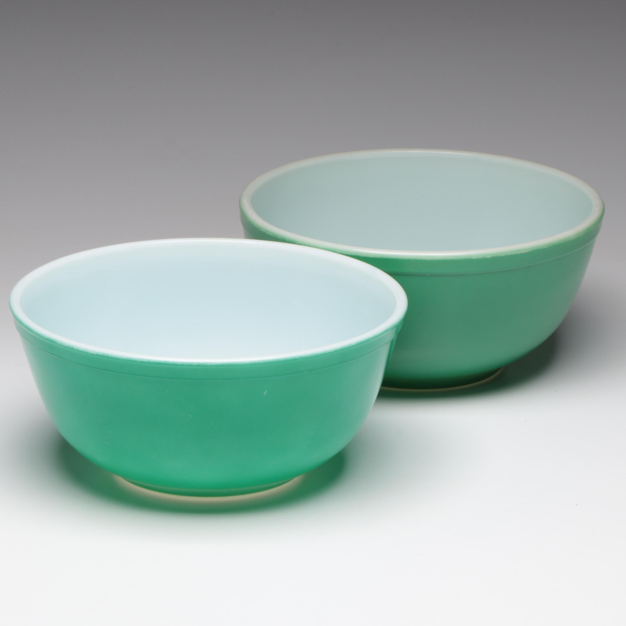 Pyrex Glass Mixing Bowls, Mid-20th Century