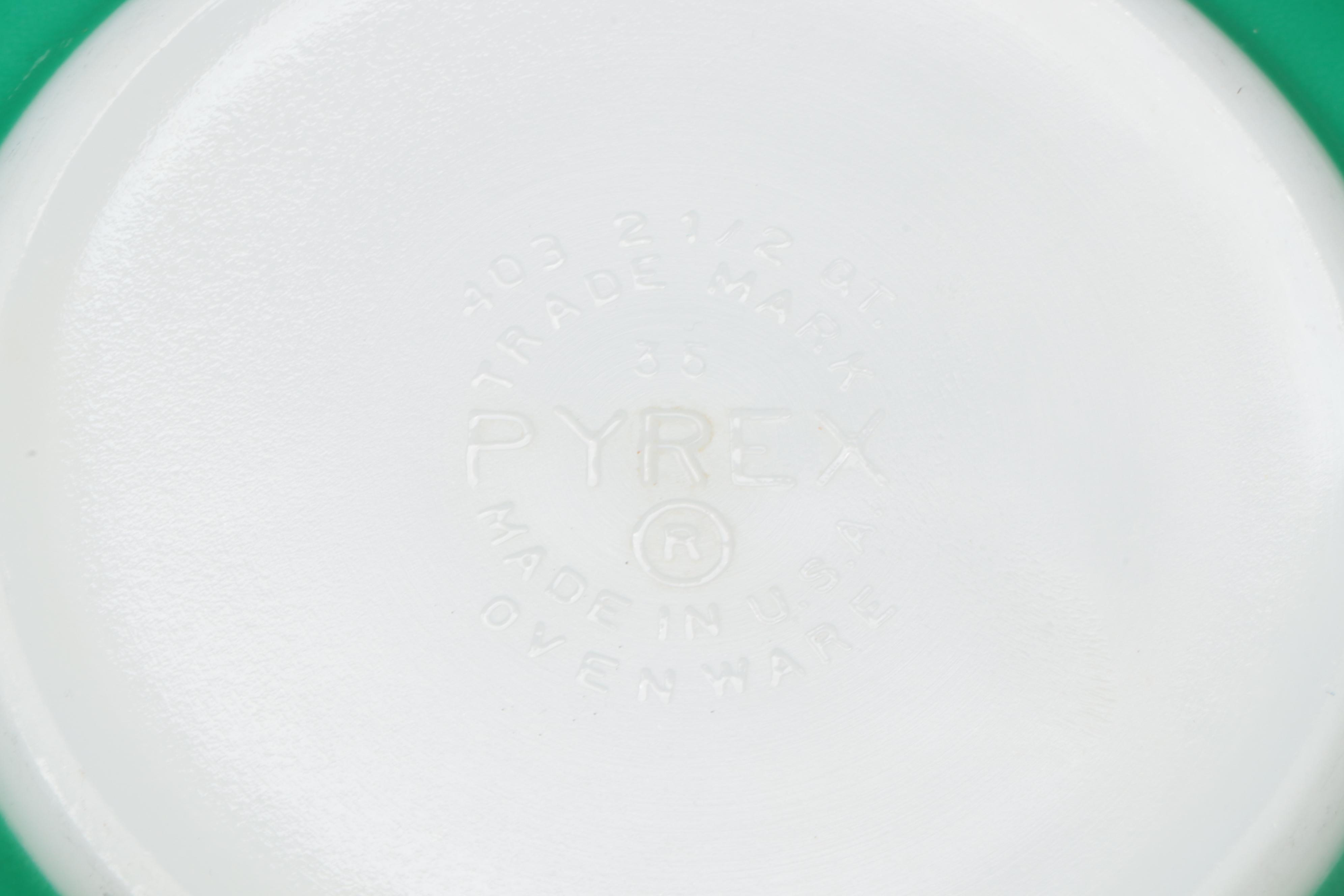 Pyrex Glass Mixing Bowls, Mid-20th Century