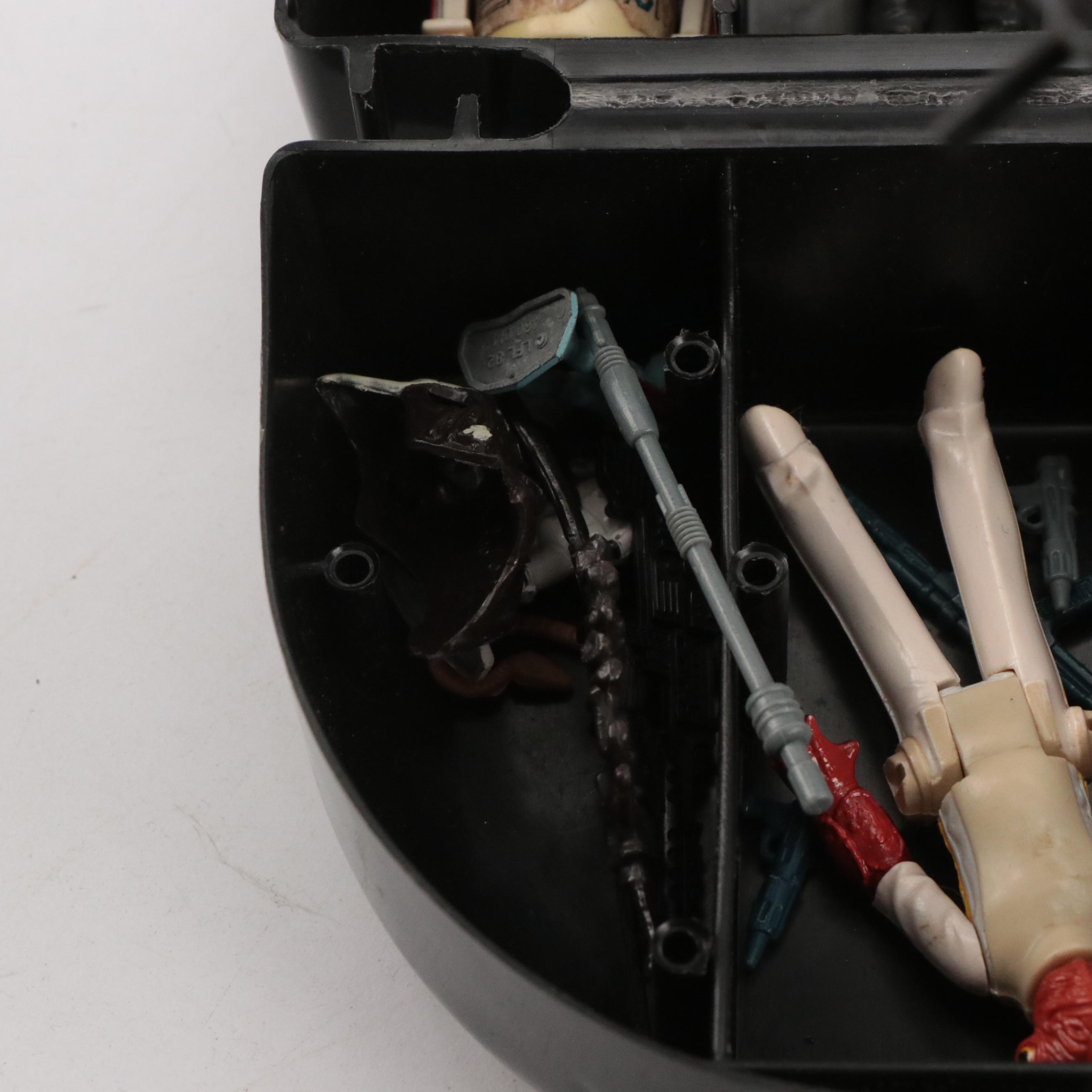 Kenner Star Wars Action Figure Set in Darth Vader Storage Case