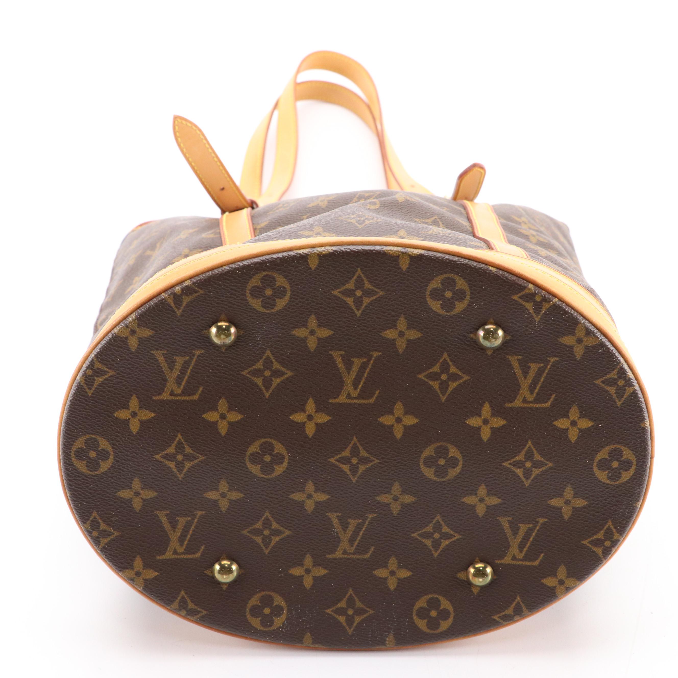 Louis Vuitton Bucket Bag GM in Monogram Canvas and Vachetta Leather