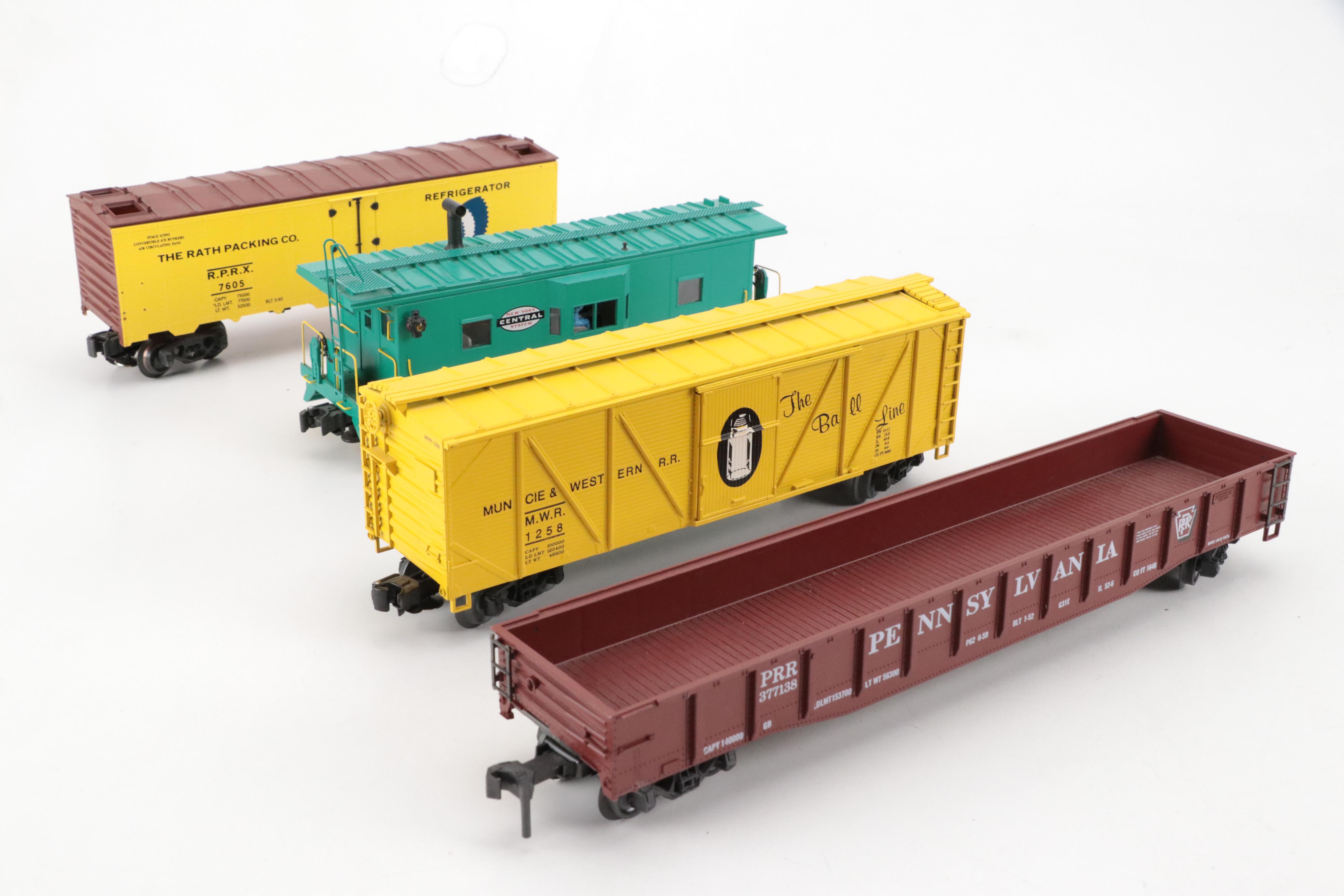 Lionel Electric Train Cars, Lunchbox with Trainmaster Train Tracks and More