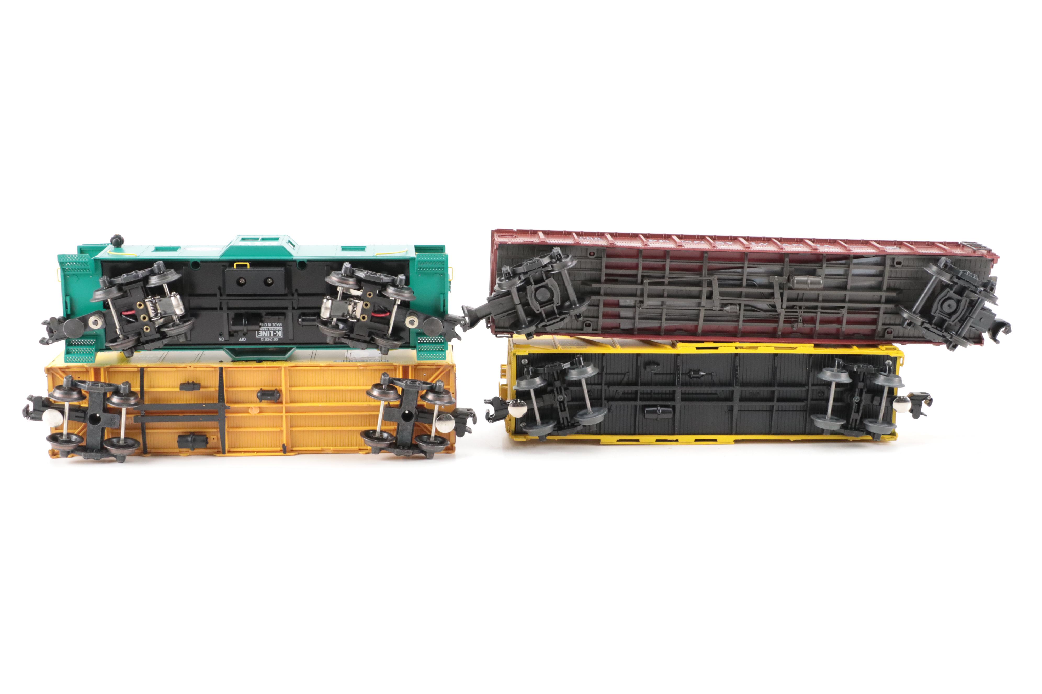 Lionel Electric Train Cars, Lunchbox with Trainmaster Train Tracks and More