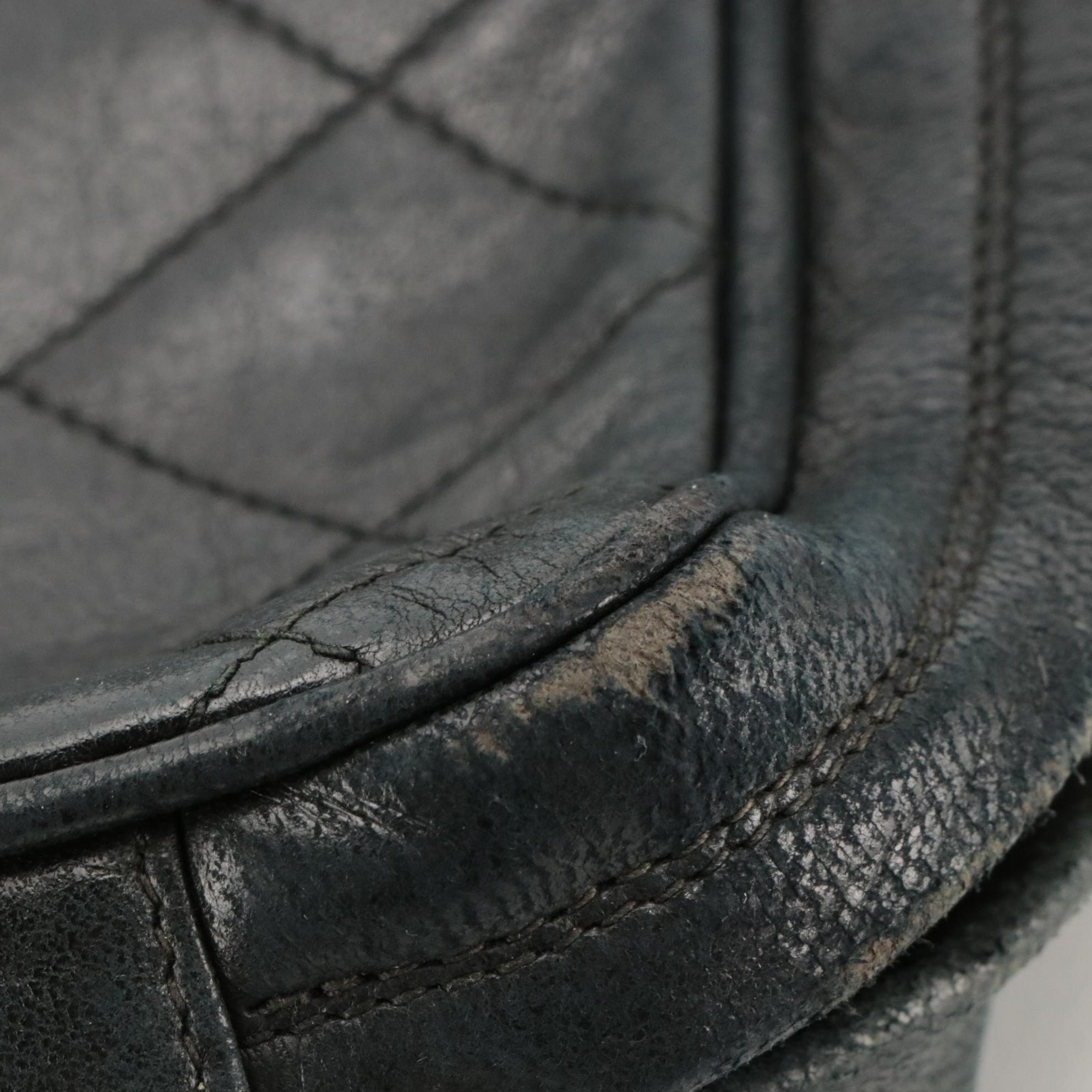 Chanel CC Quilted Chain Shoulder Bag in Black Lambskin Leather with Tassel