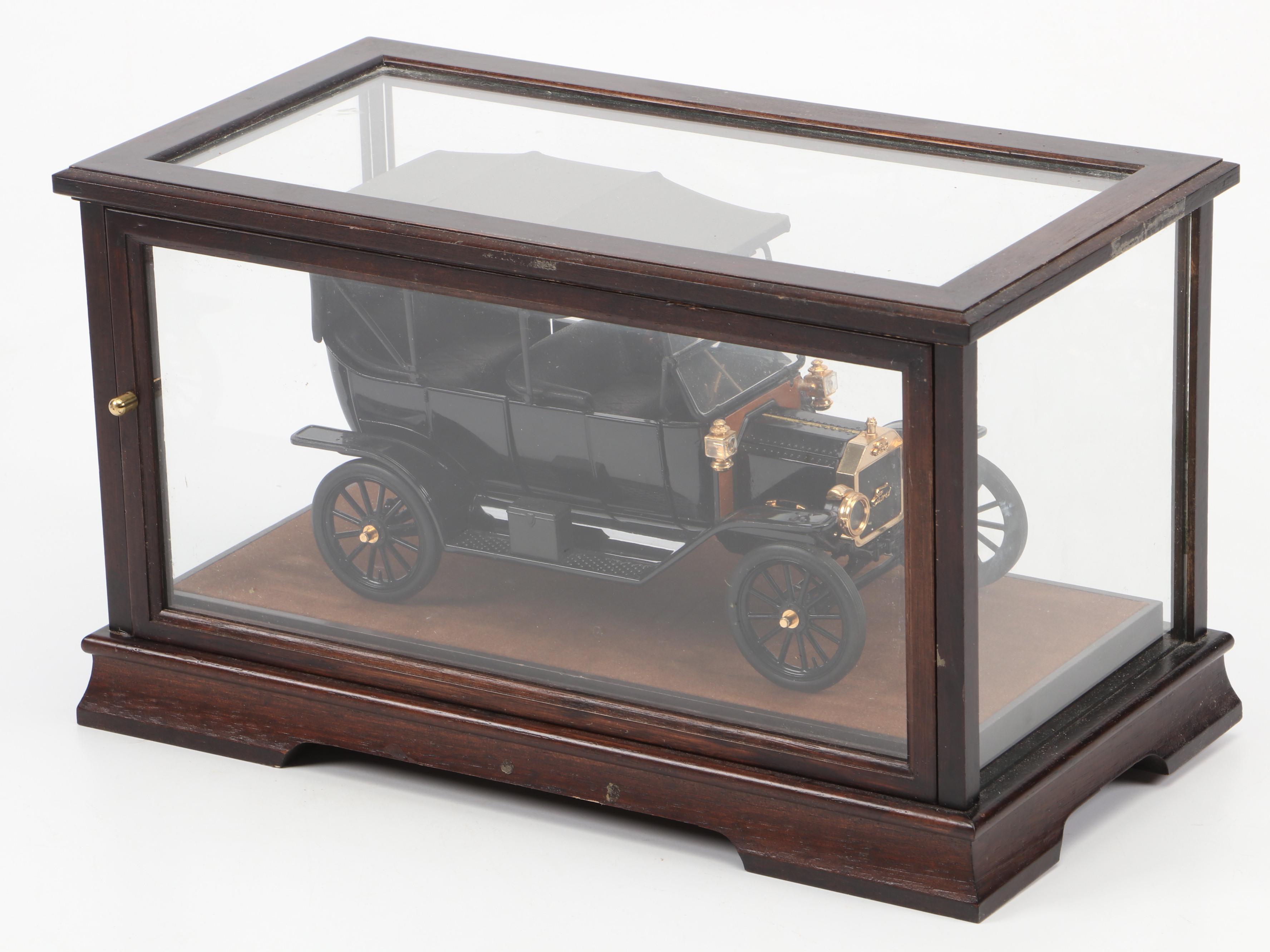 Franklin Mint Diecast Model T Ford and Daimler Reitwagen Models in Display Cases