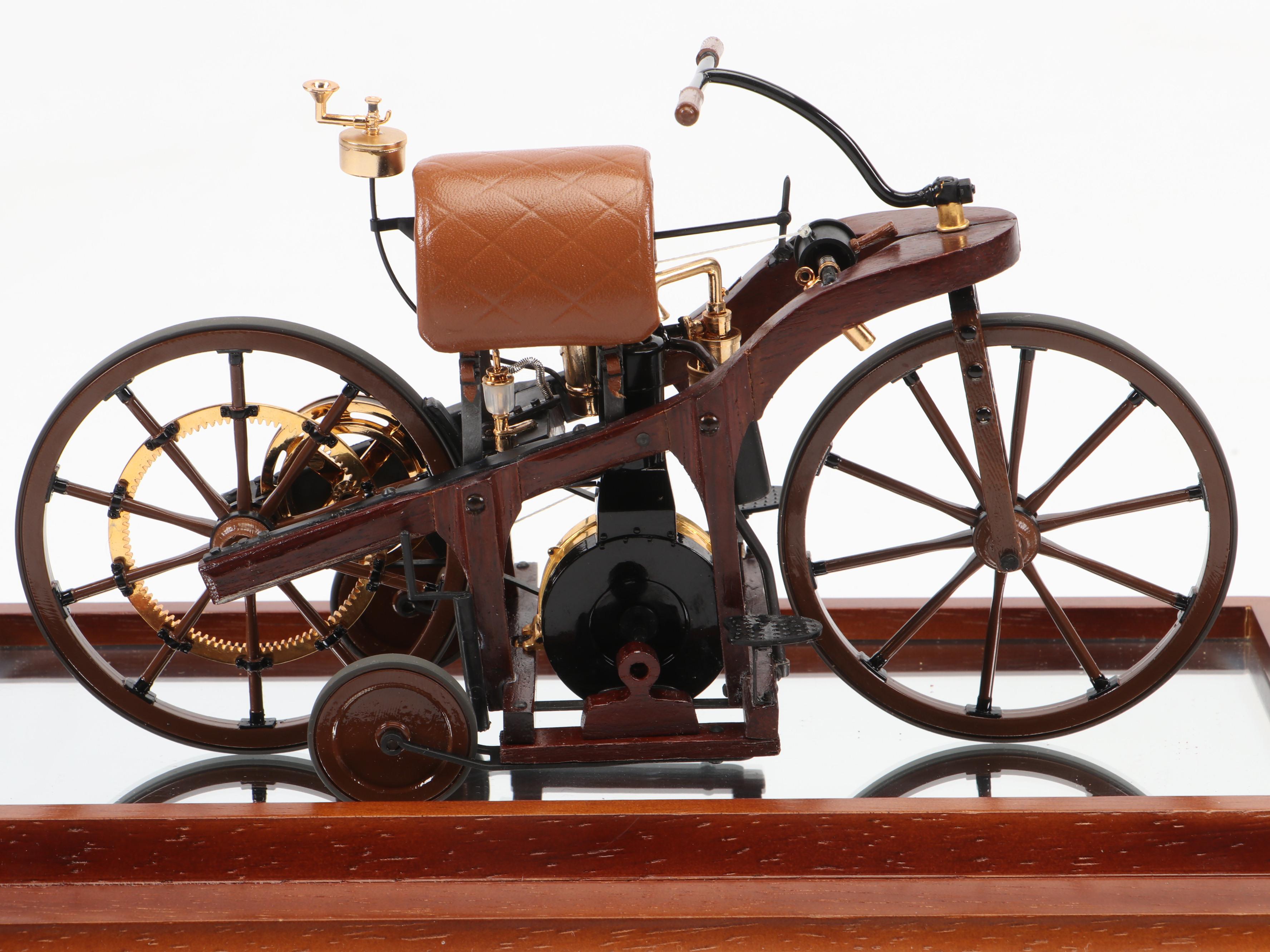 Franklin Mint Diecast Model T Ford and Daimler Reitwagen Models in Display Cases