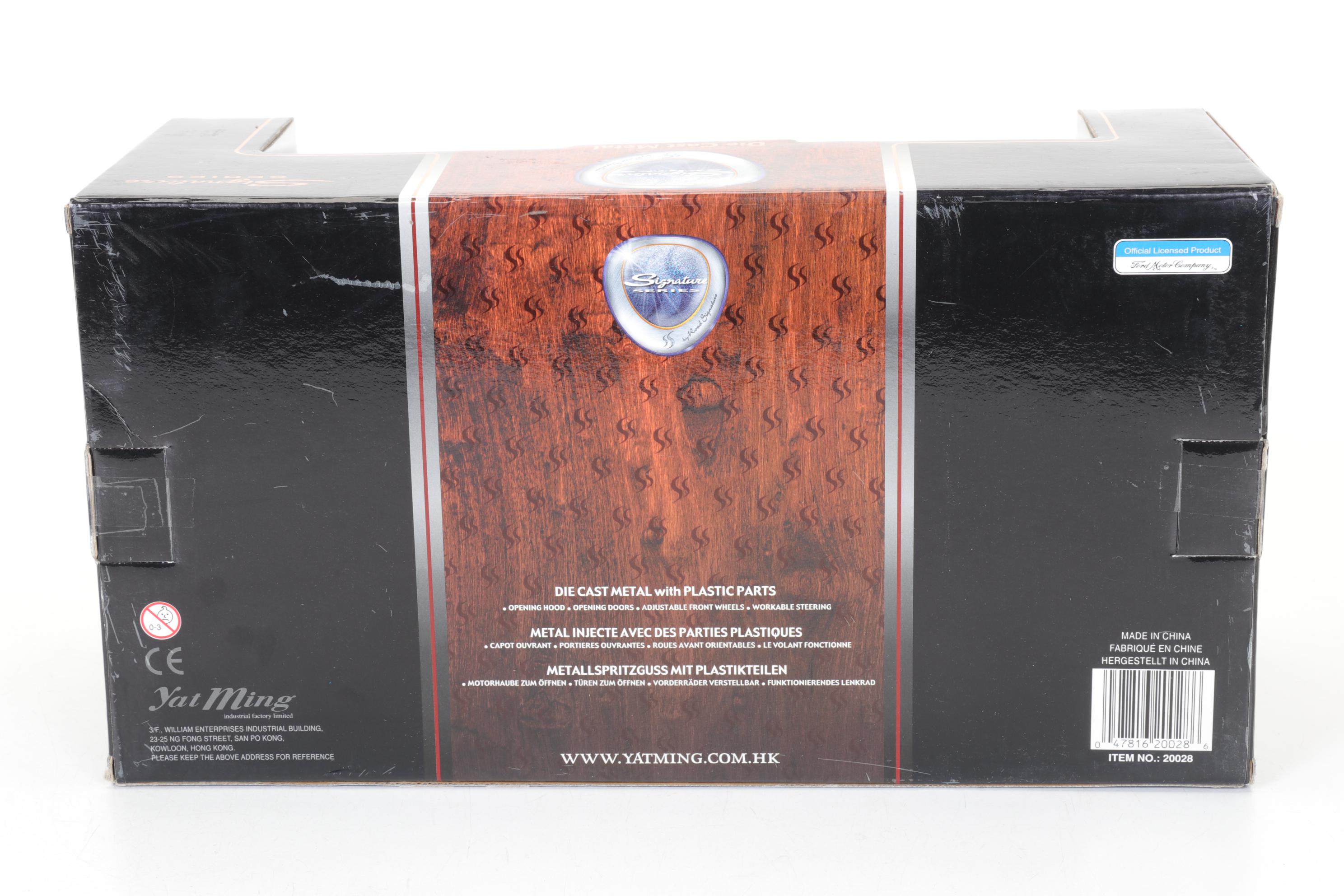 Yat Ming 1948 Ford "Woody" 1:18 Diecast Car Model