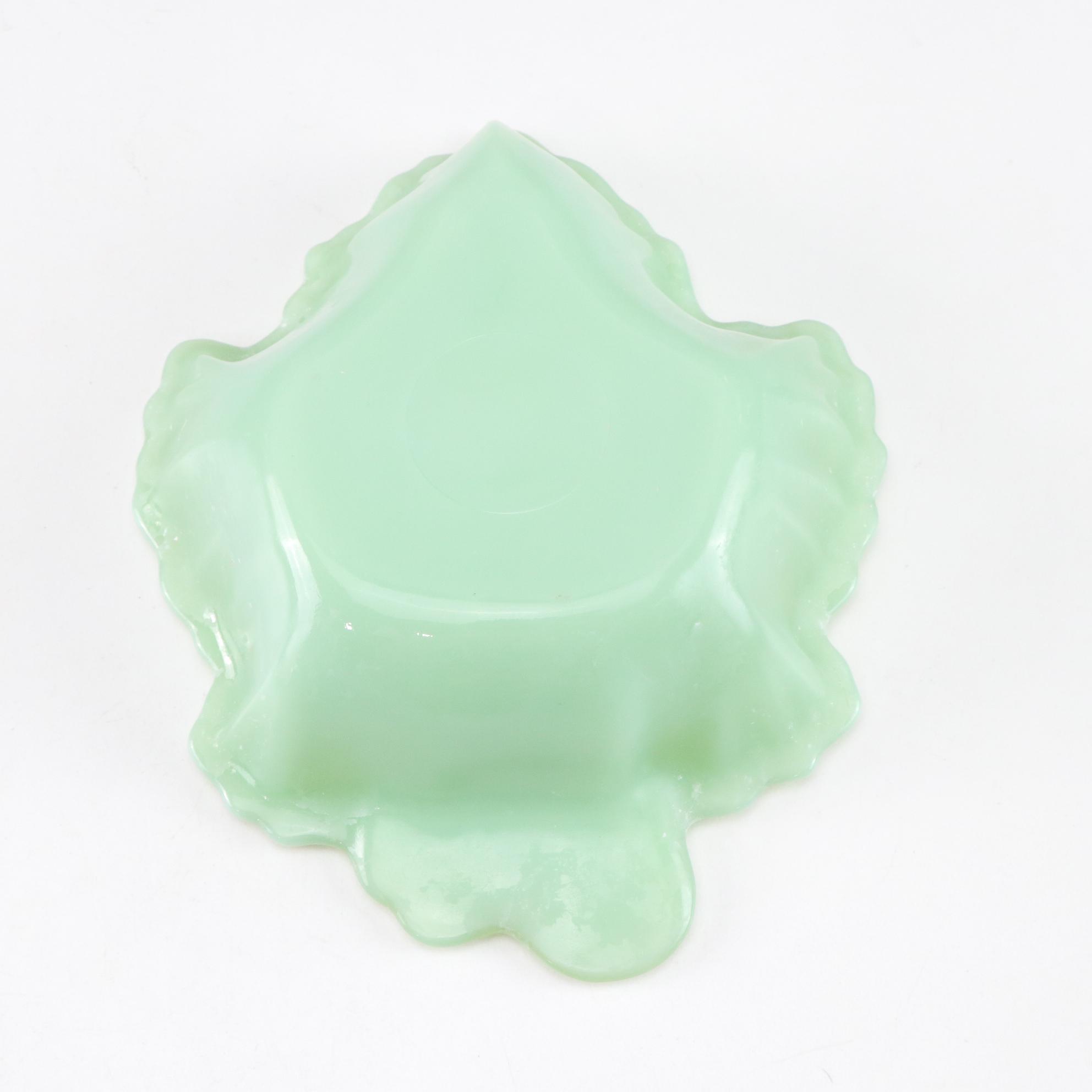 McCoy and Hull Covered Casserole Cookware with Maple Leaf Dish.