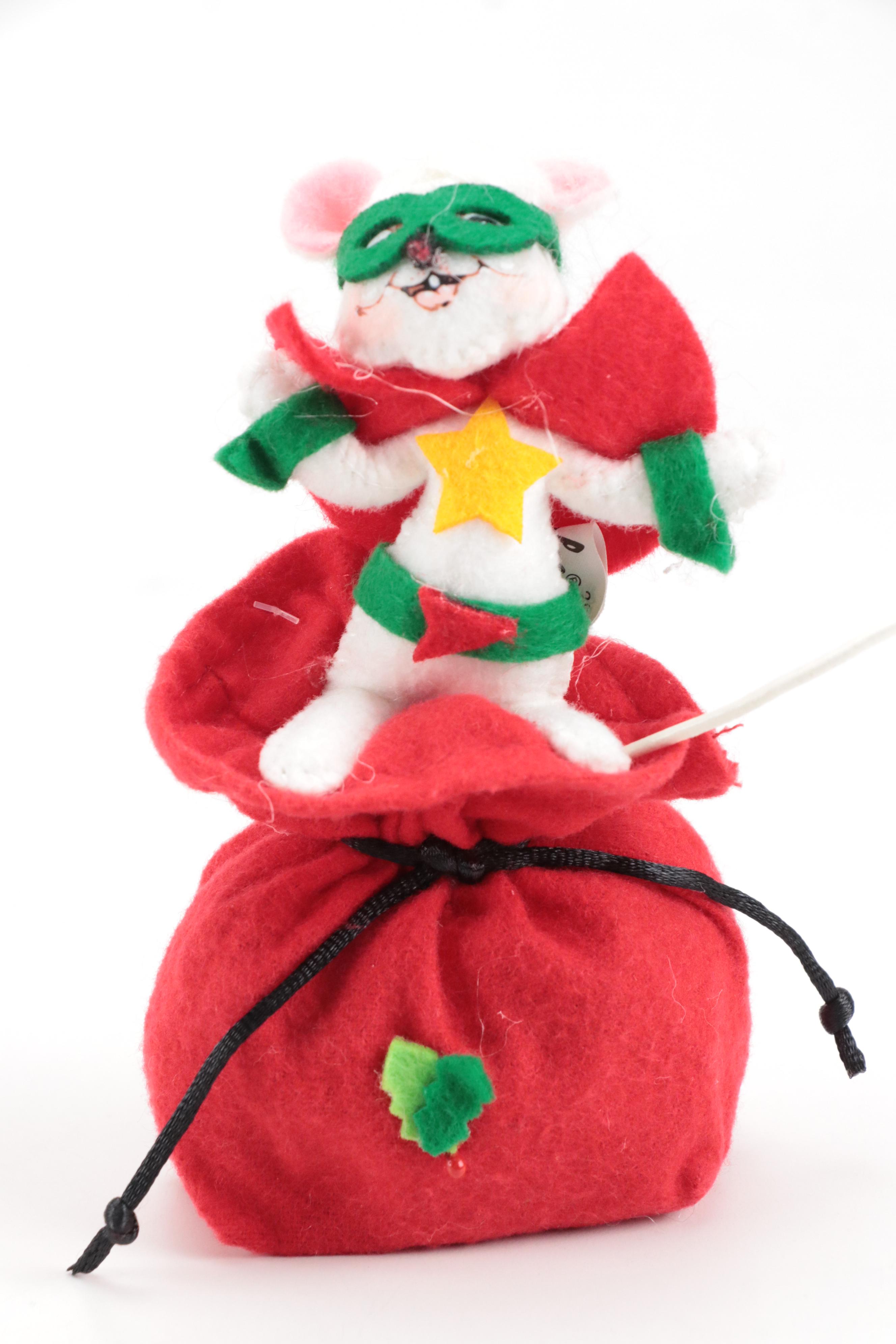 Annalee Mobilitee Dolls Stuffed Christmas Figurines