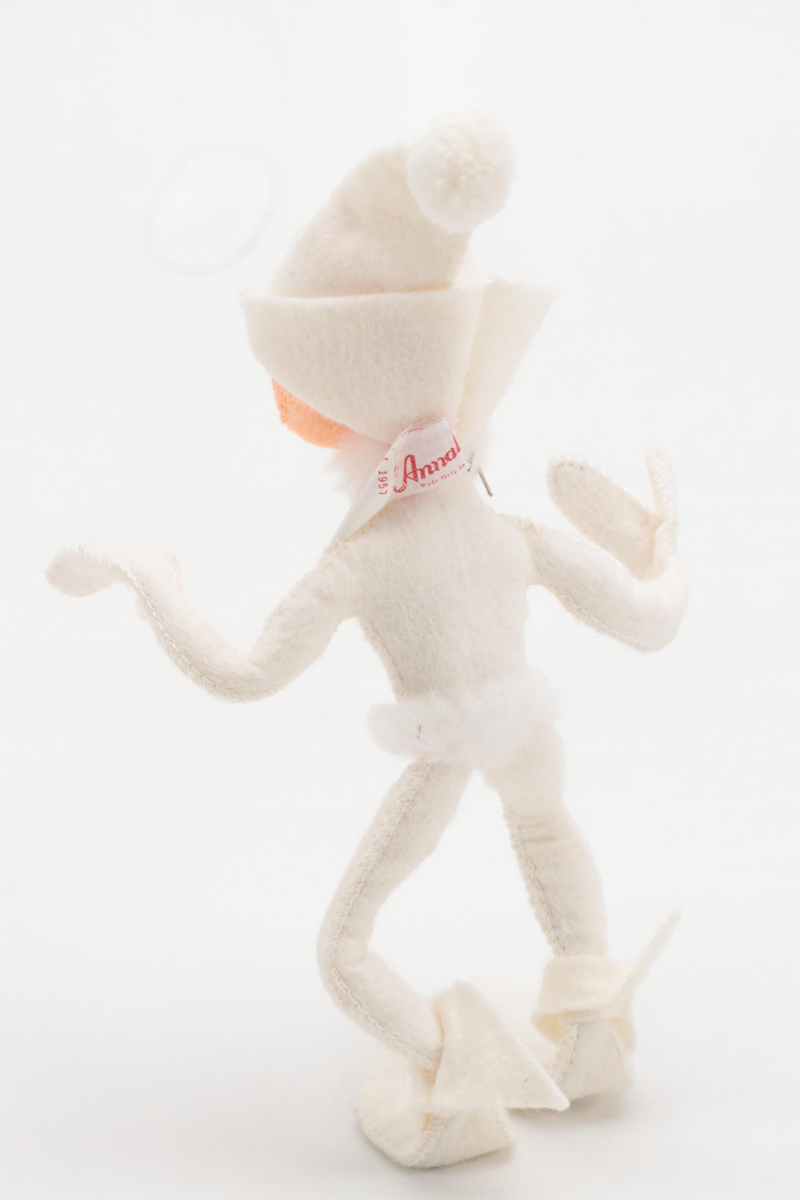 Annalee Mobilitee Dolls Stuffed Christmas Figurines