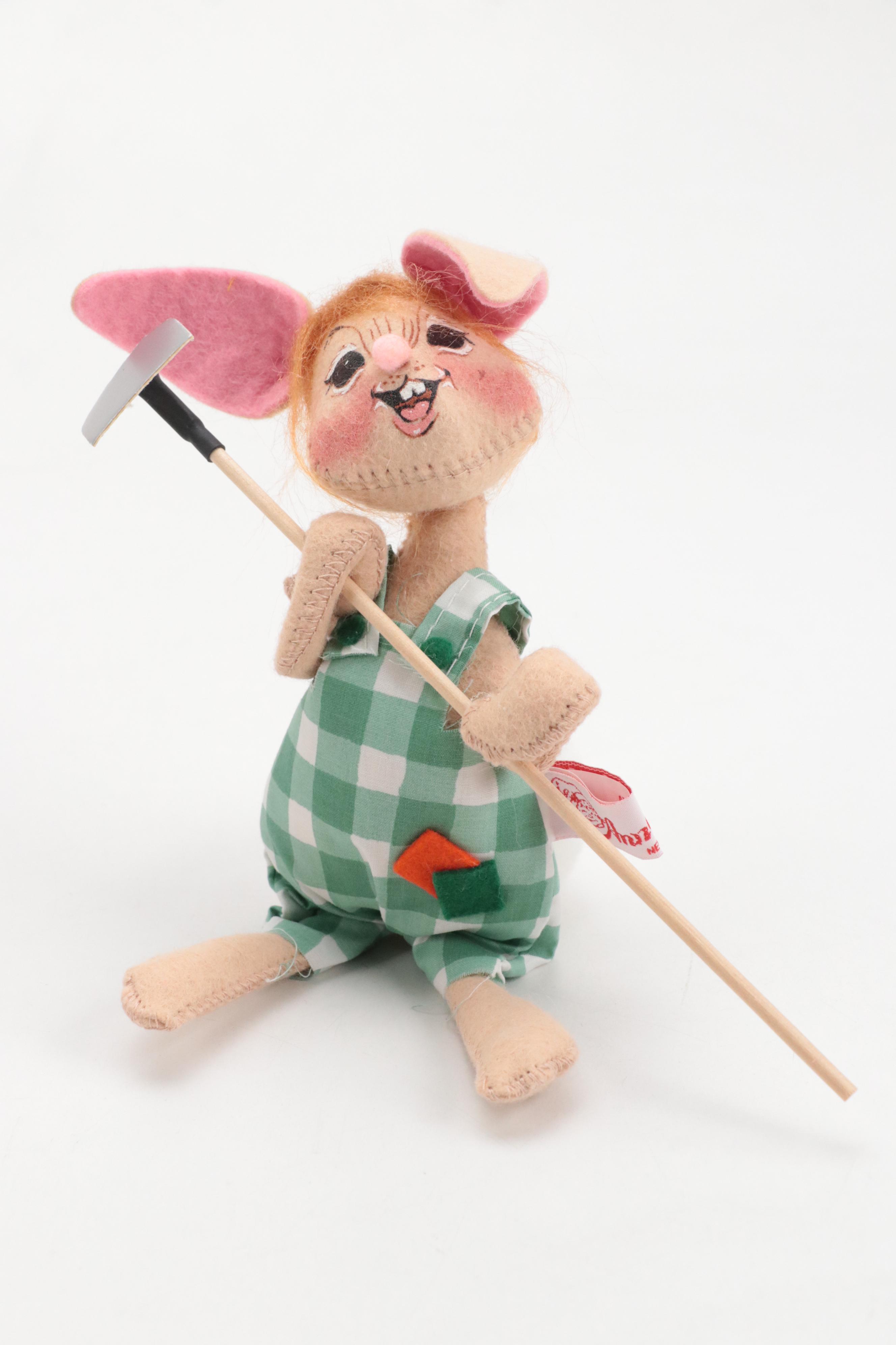 Annalee Mobilitee Dolls Plush Easter Rabbits with Other Figurine