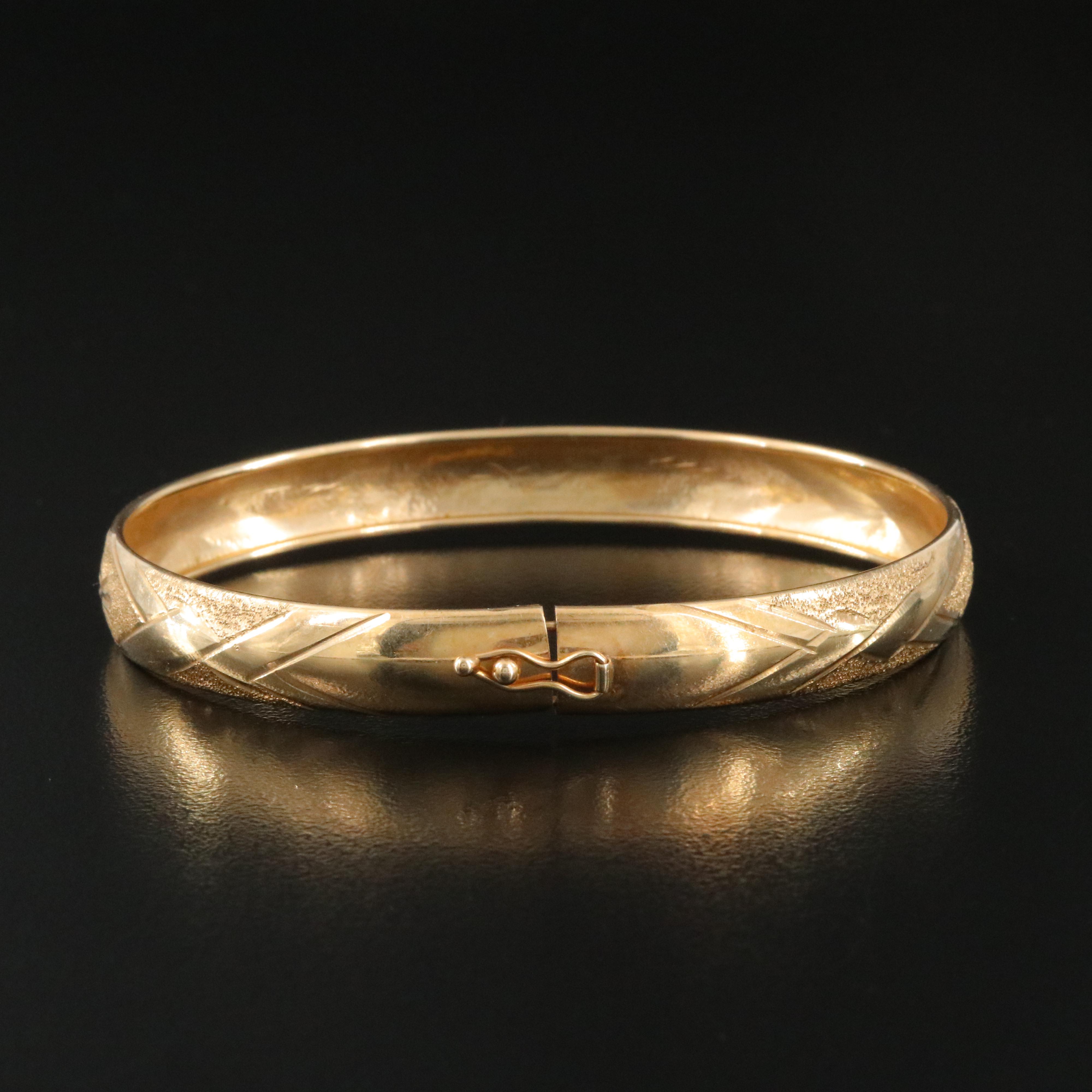 10K Bangle with Texture