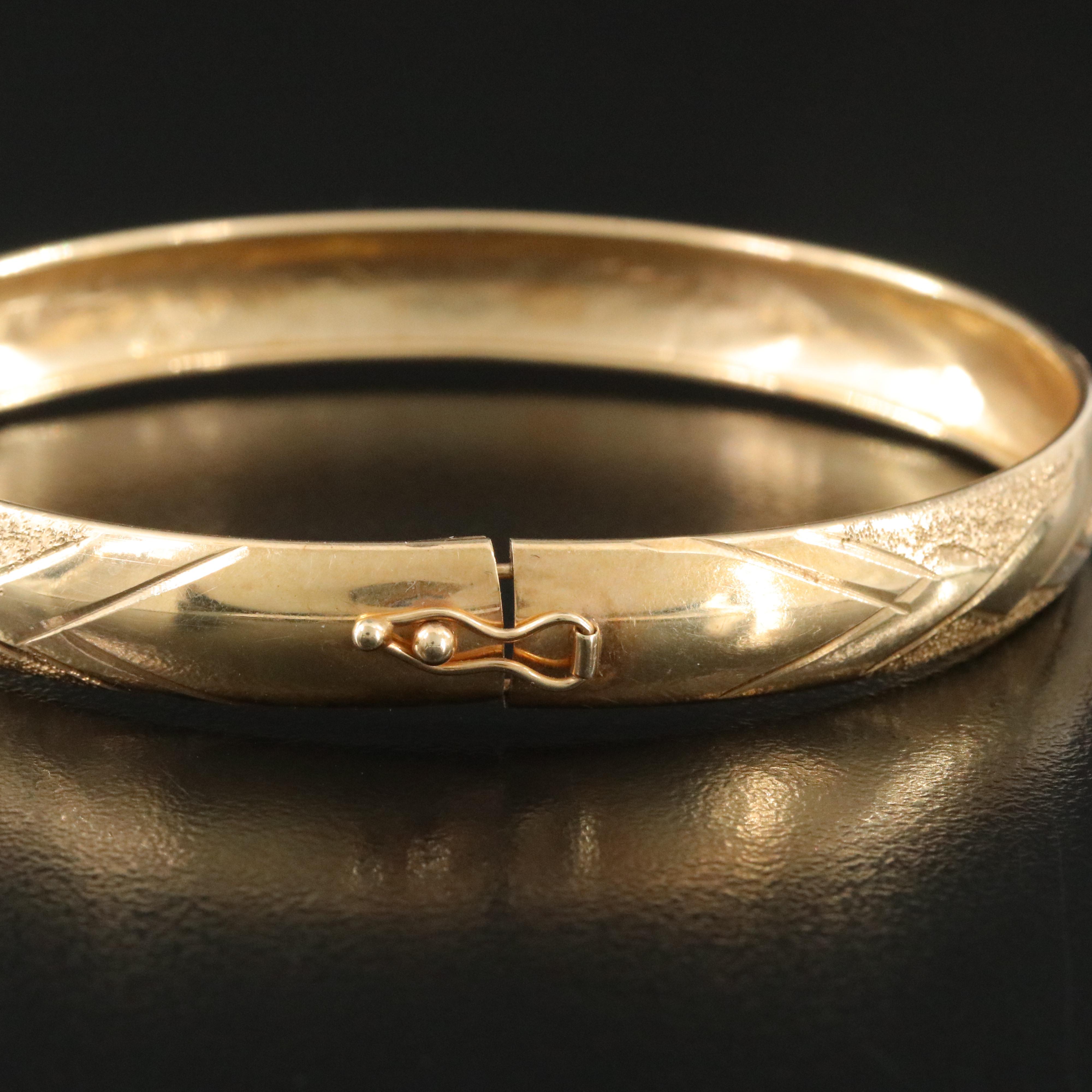 10K Bangle with Texture