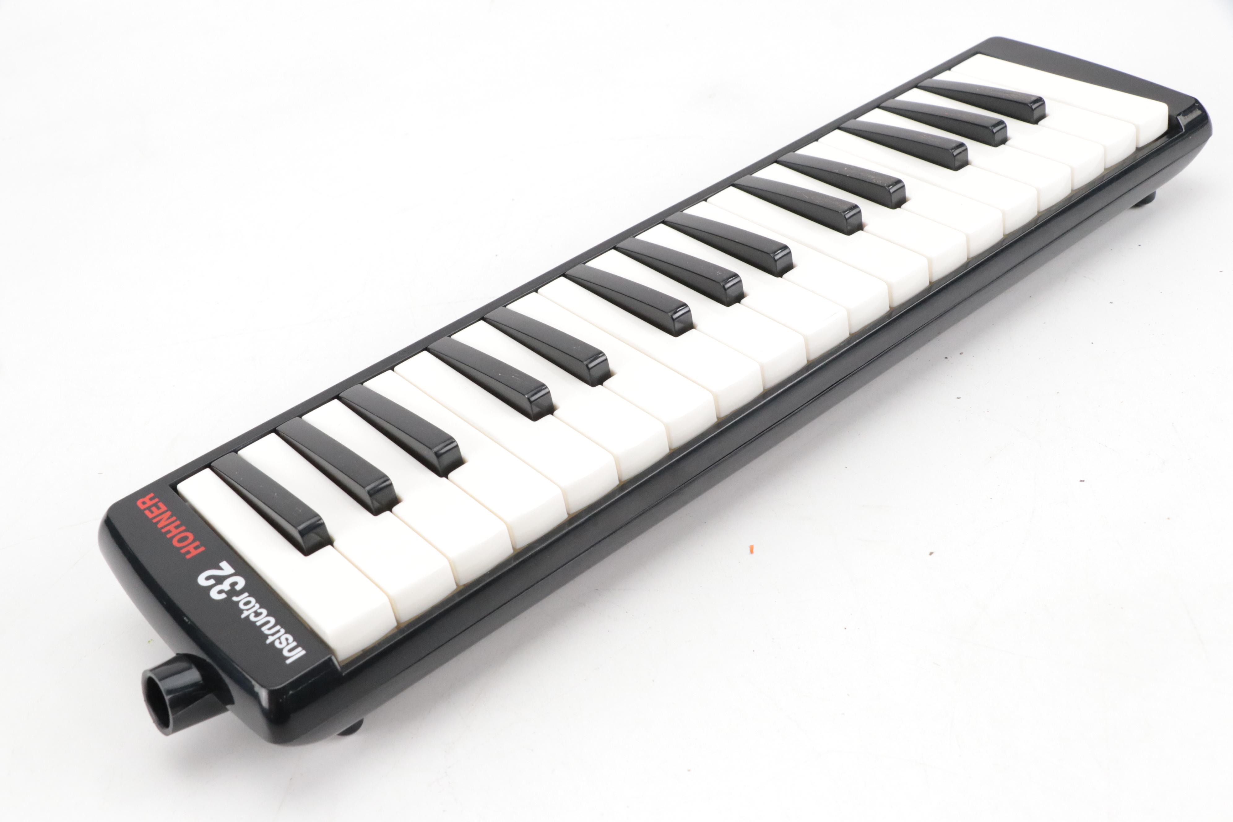 Hohner Instructor 32 Melodica Keyboard with Accessories and Case