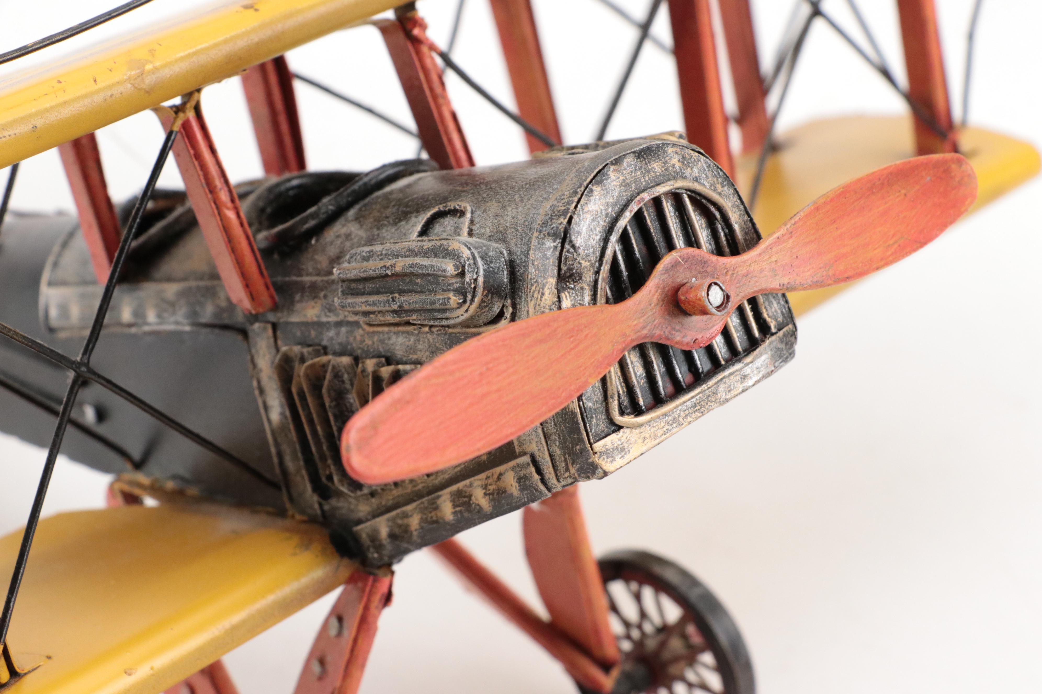 Metal and Wood Curtiss JN-7H "Jenny" WWI Biplane Model, Late 20th Century