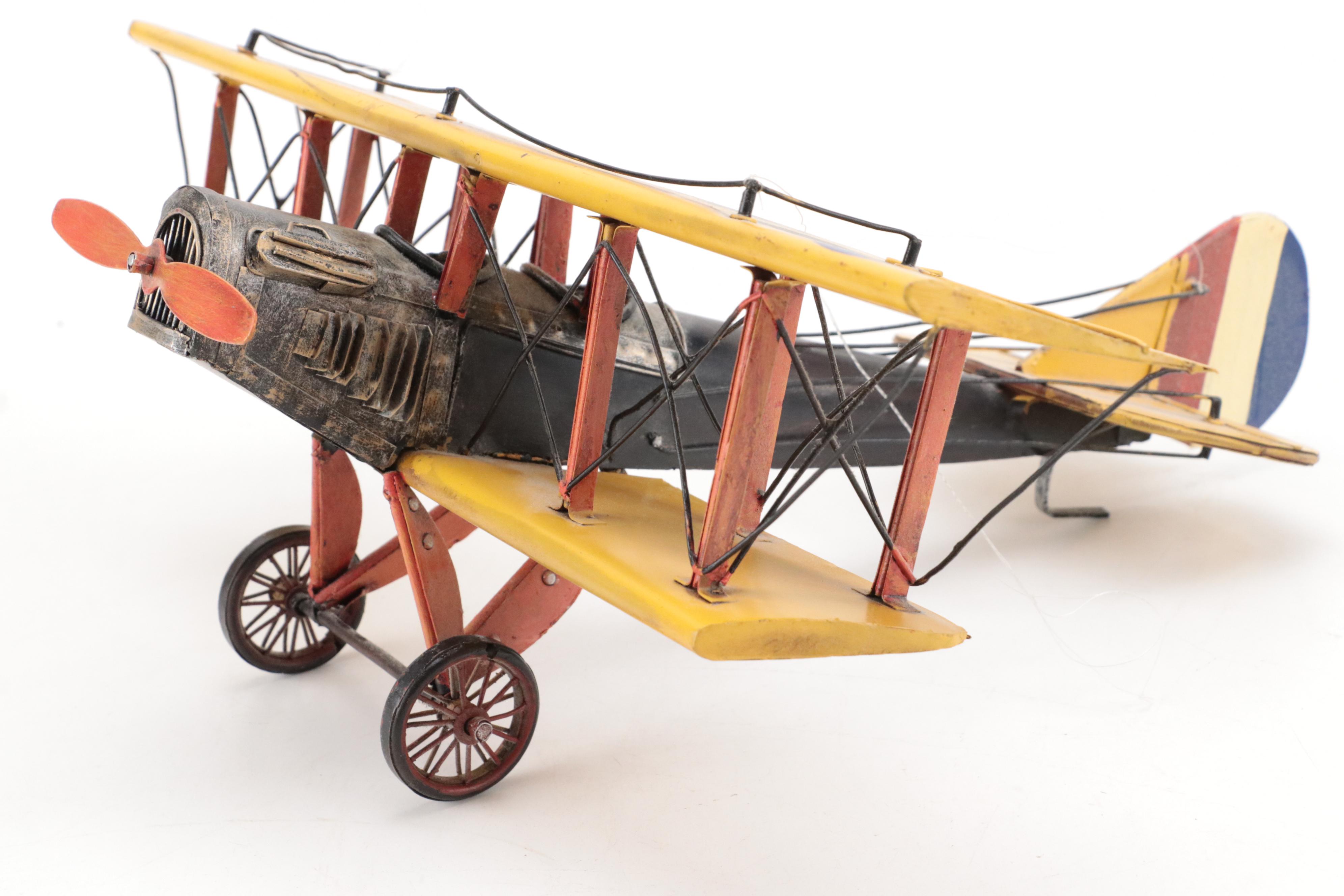 Metal and Wood Curtiss JN-7H "Jenny" WWI Biplane Model, Late 20th Century