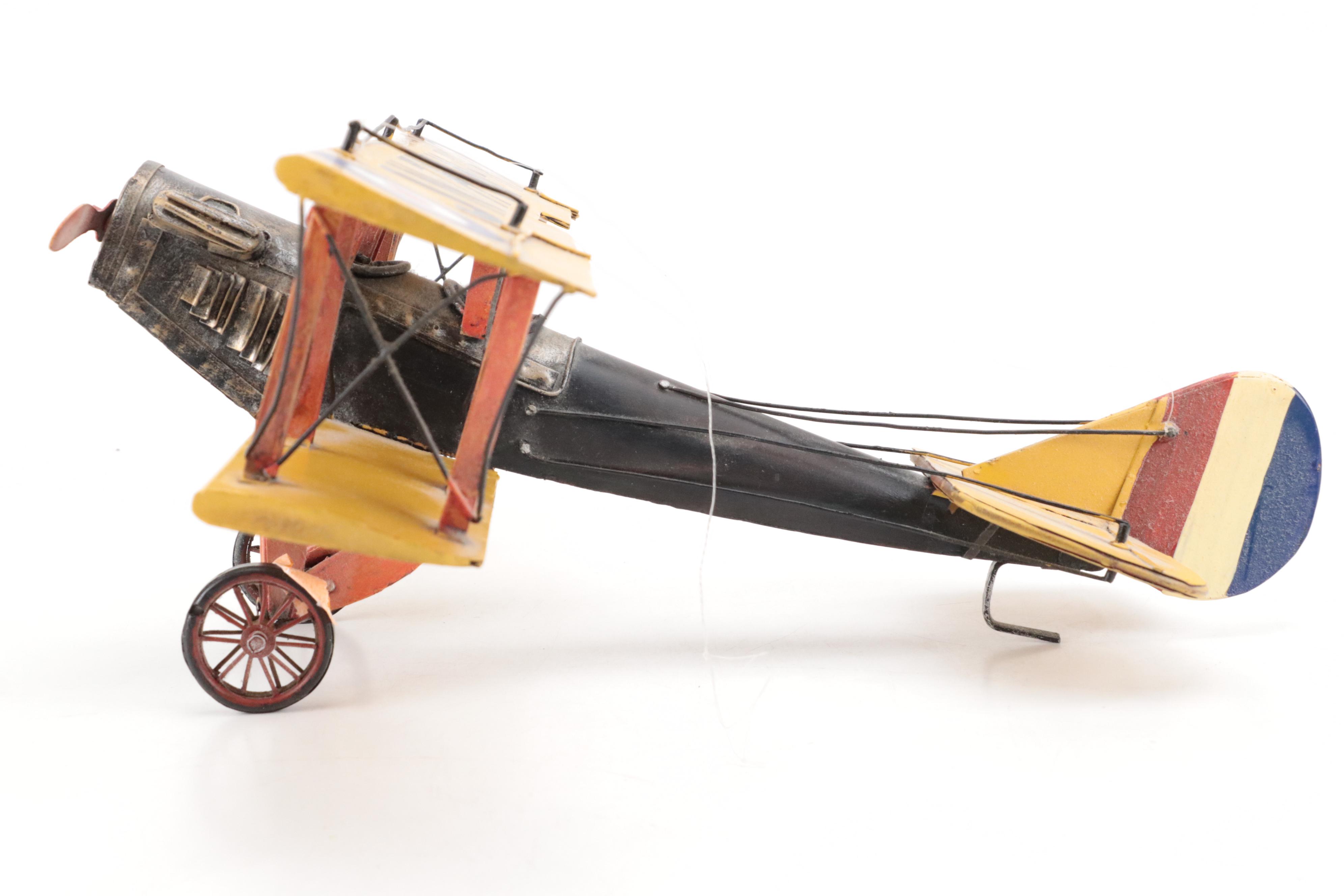 Metal and Wood Curtiss JN-7H "Jenny" WWI Biplane Model, Late 20th Century