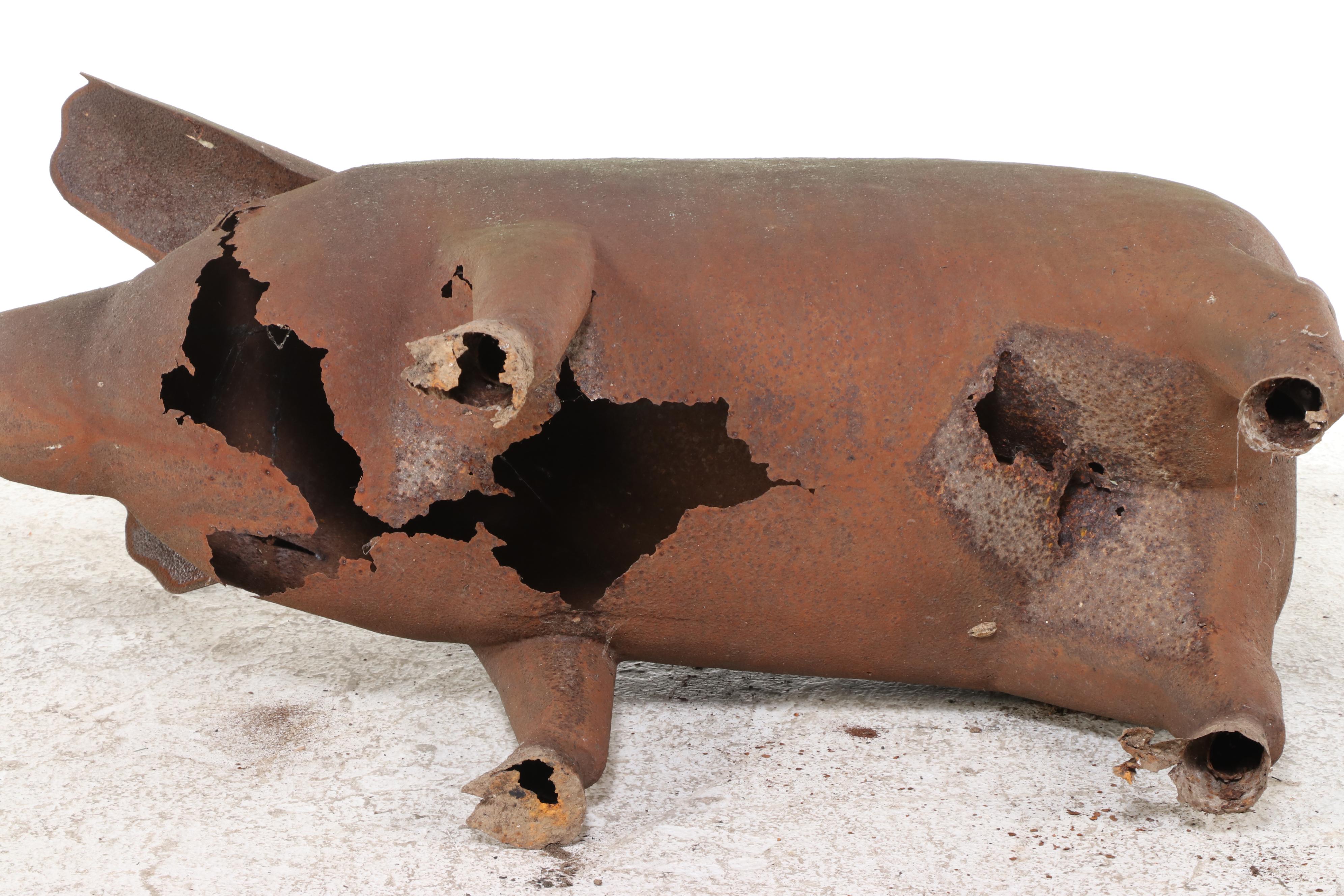 Metal Pig Garden Sculpture