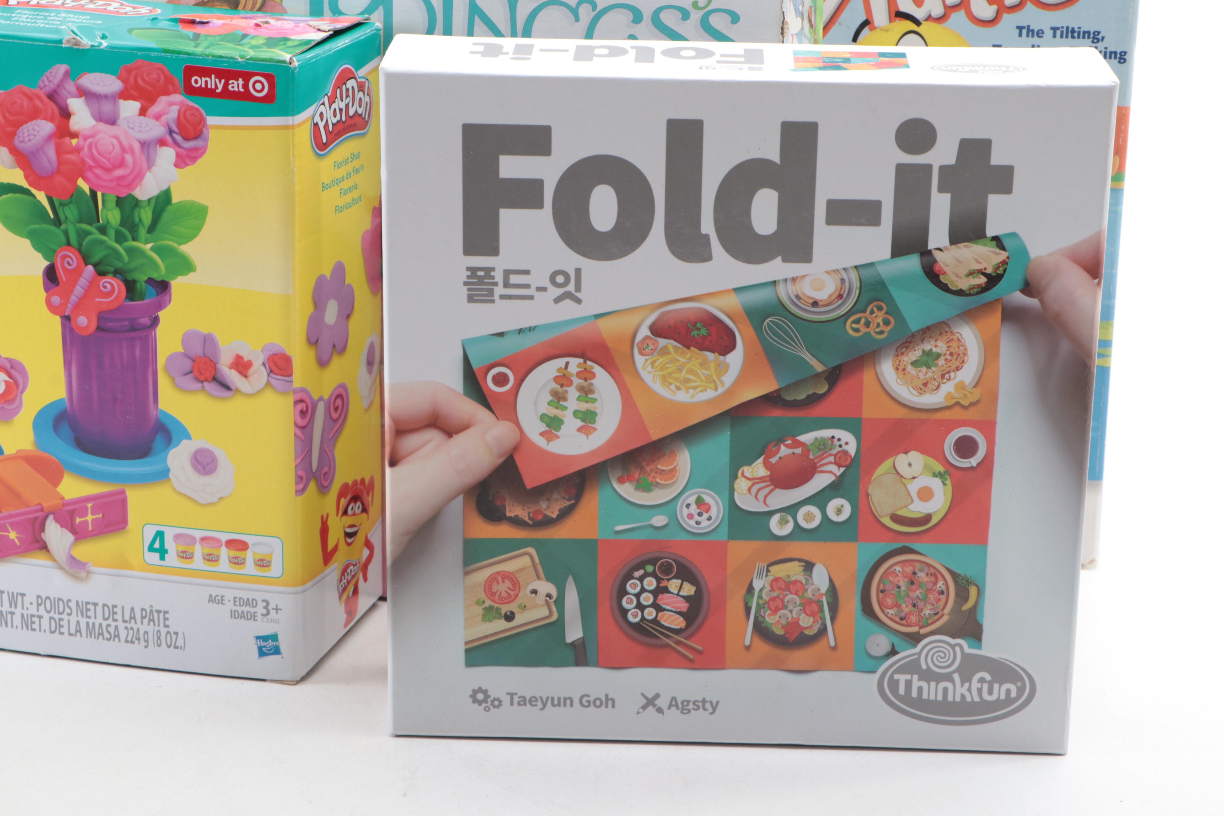 Children's Board and Card Games Incl. "Frozen II" Surprise Slides, Play-Doh