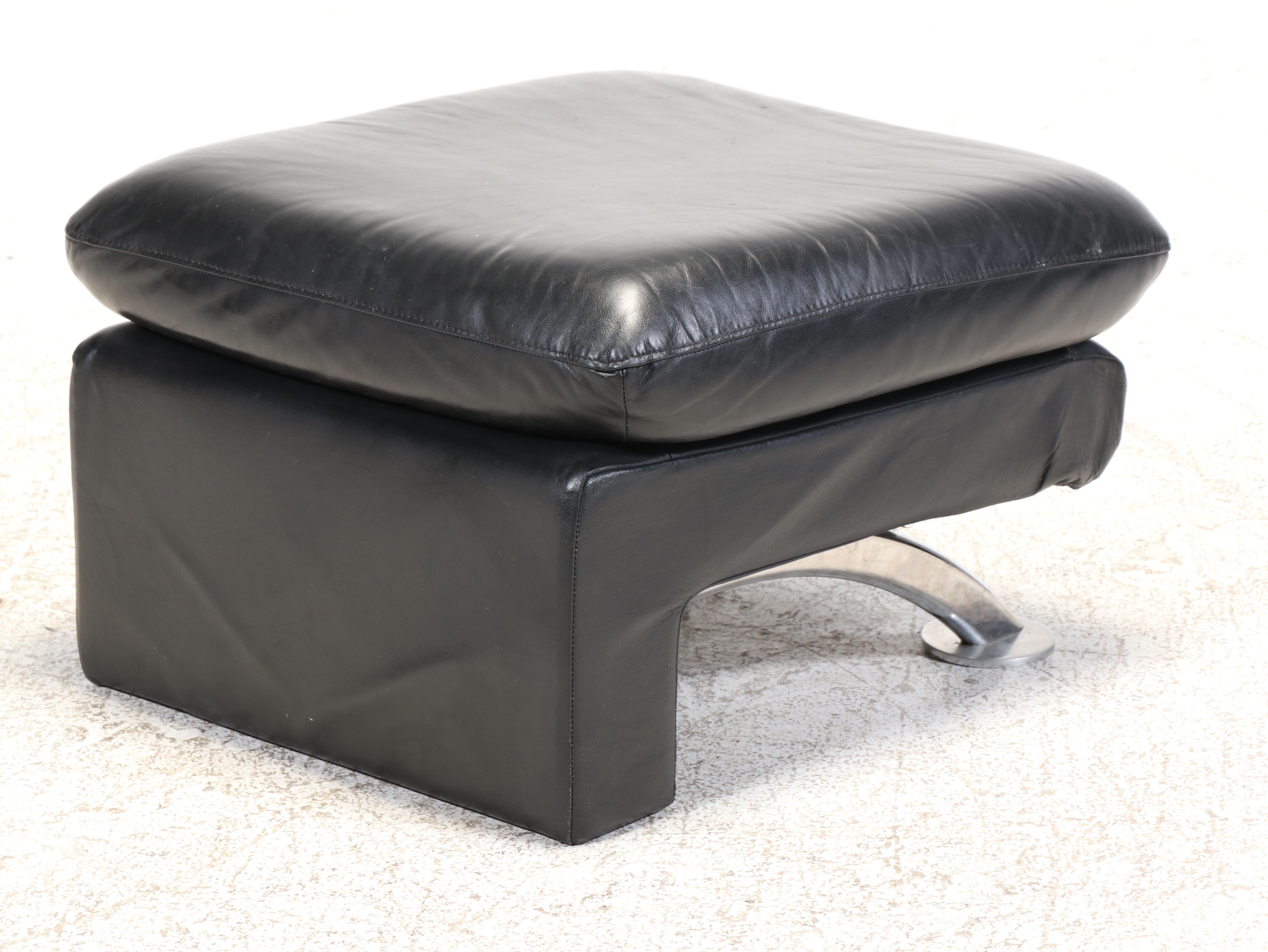 Klauss Italia Postmodern Leather Lounge Chair and Ottoman