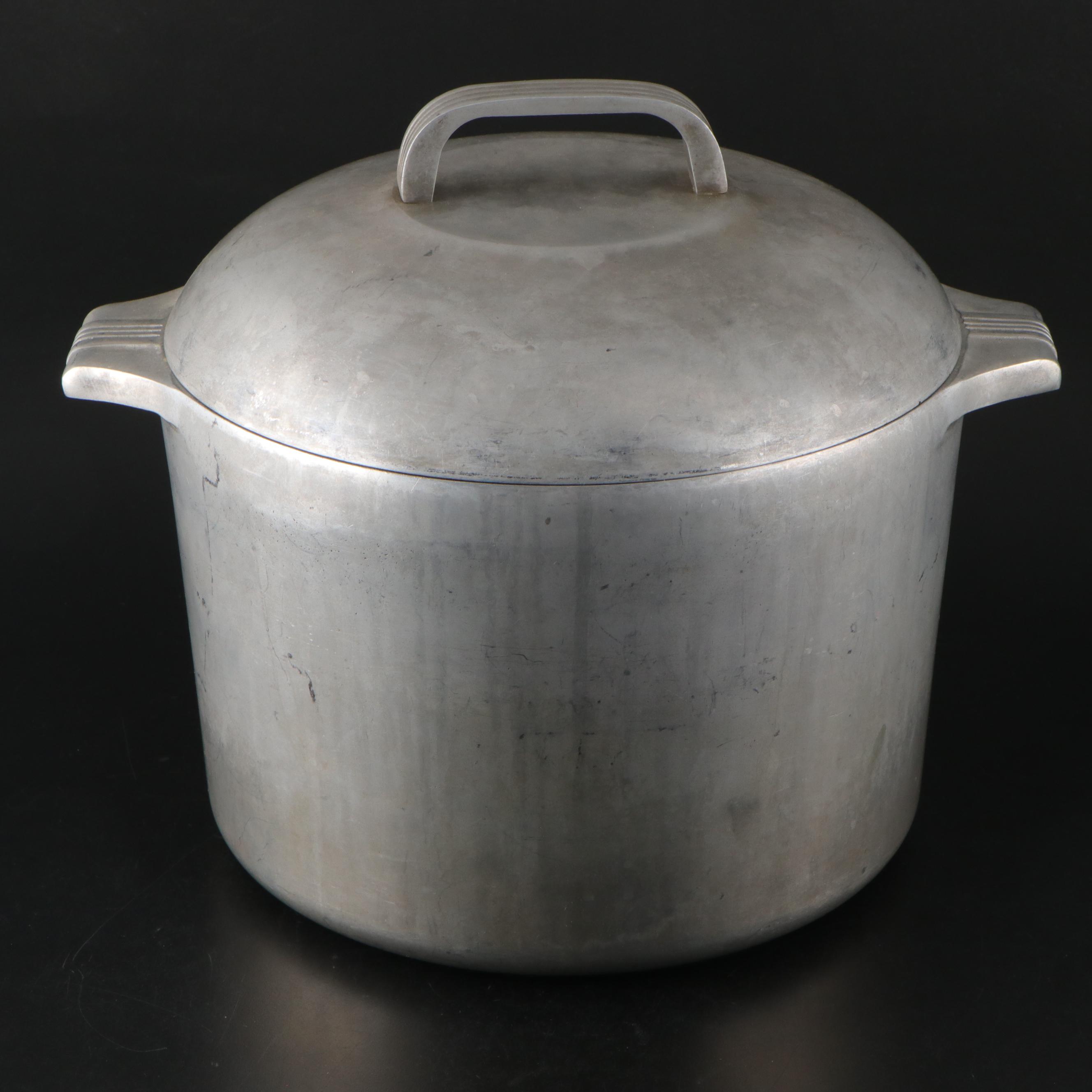 Wagner Ware Magnalite Aluminum Pots with Roast and Bake Pan, 1960s