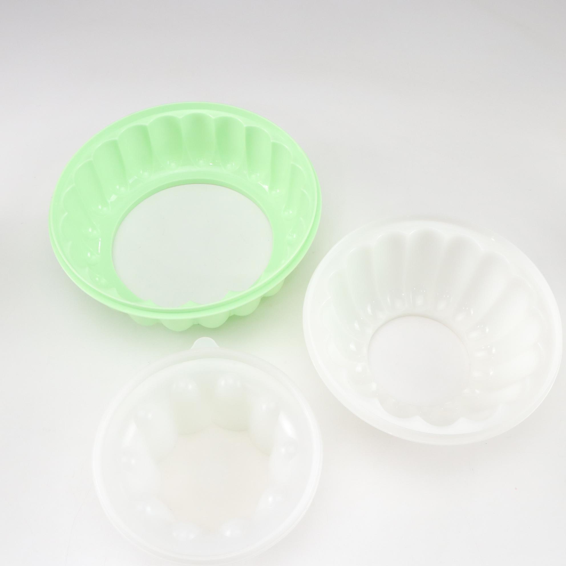 Tupperware, Pampered Chef and Other Kitchen Accessories