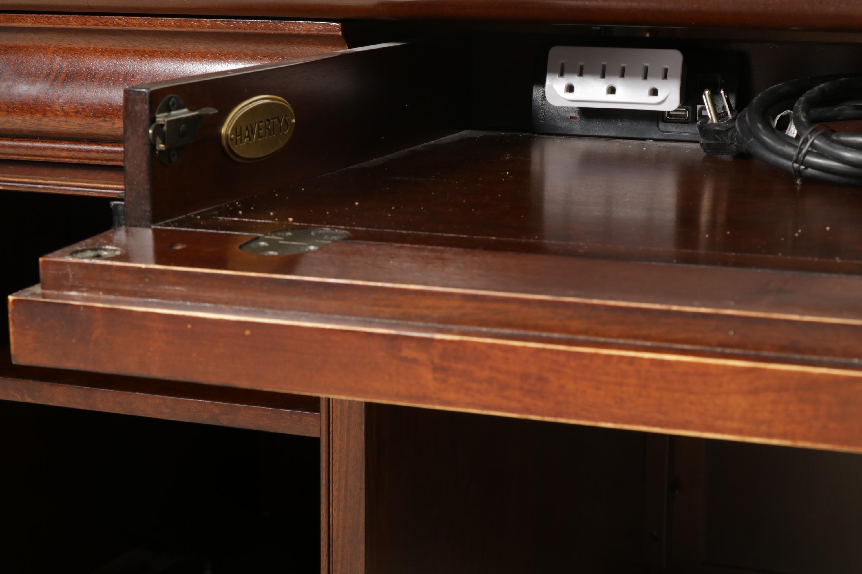 Haverty's Executive Desk in Mahogany Finish with Office Chair