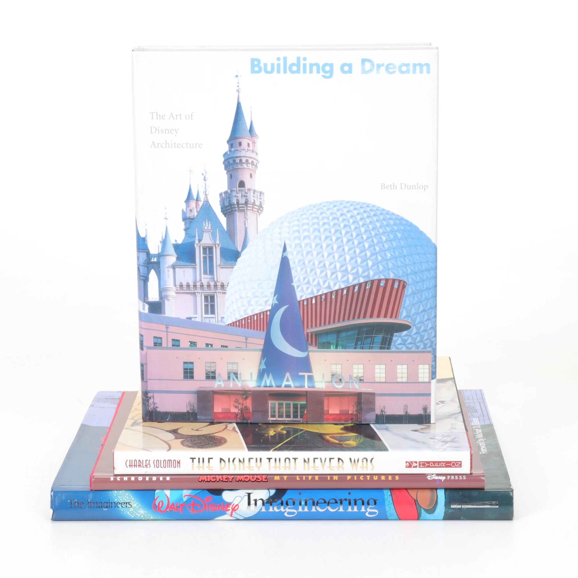 Beth dunlop - Building a dream - The outlet Art of Disney Architecture- Brand New