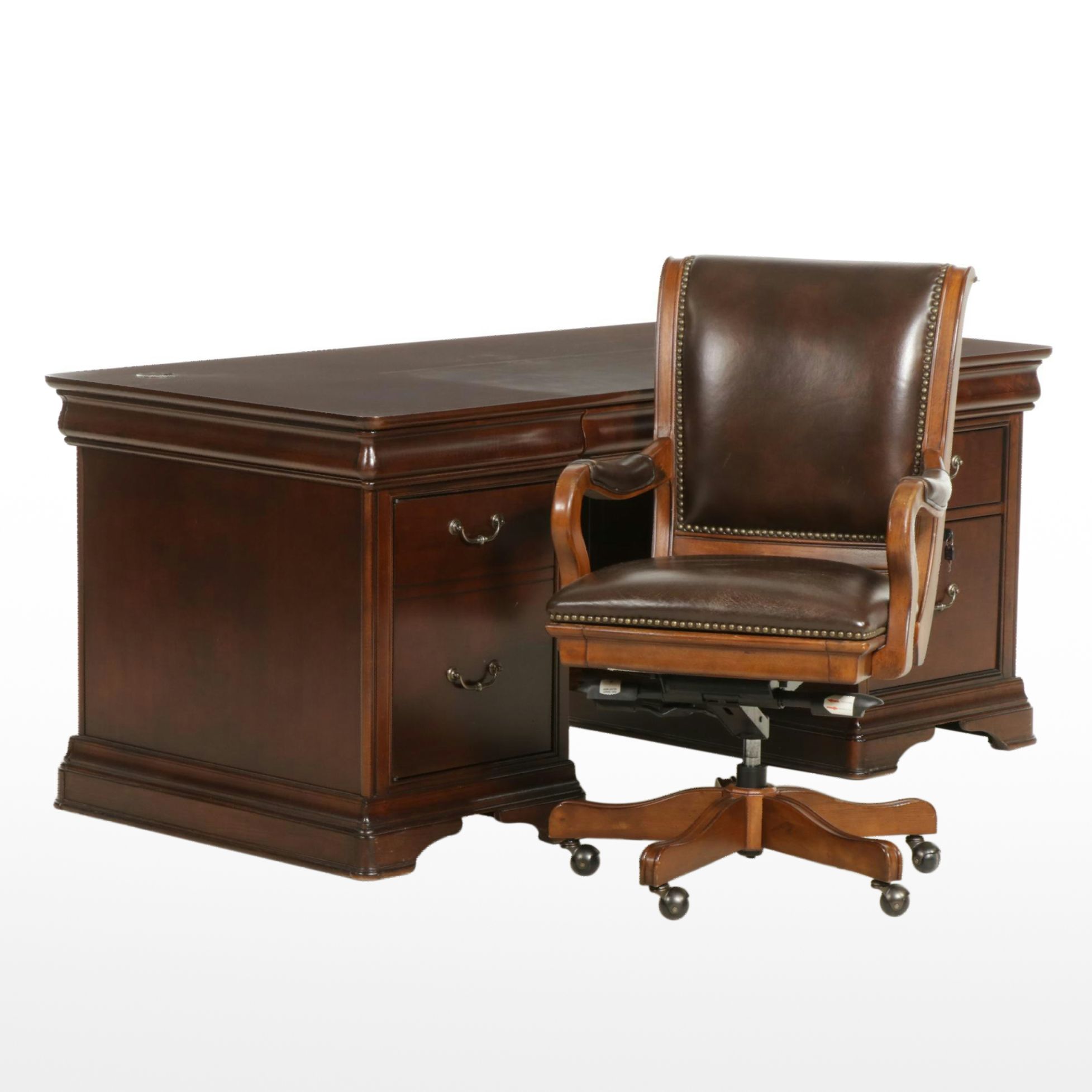 Haverty's Executive Desk in Mahogany Finish with Office Chair