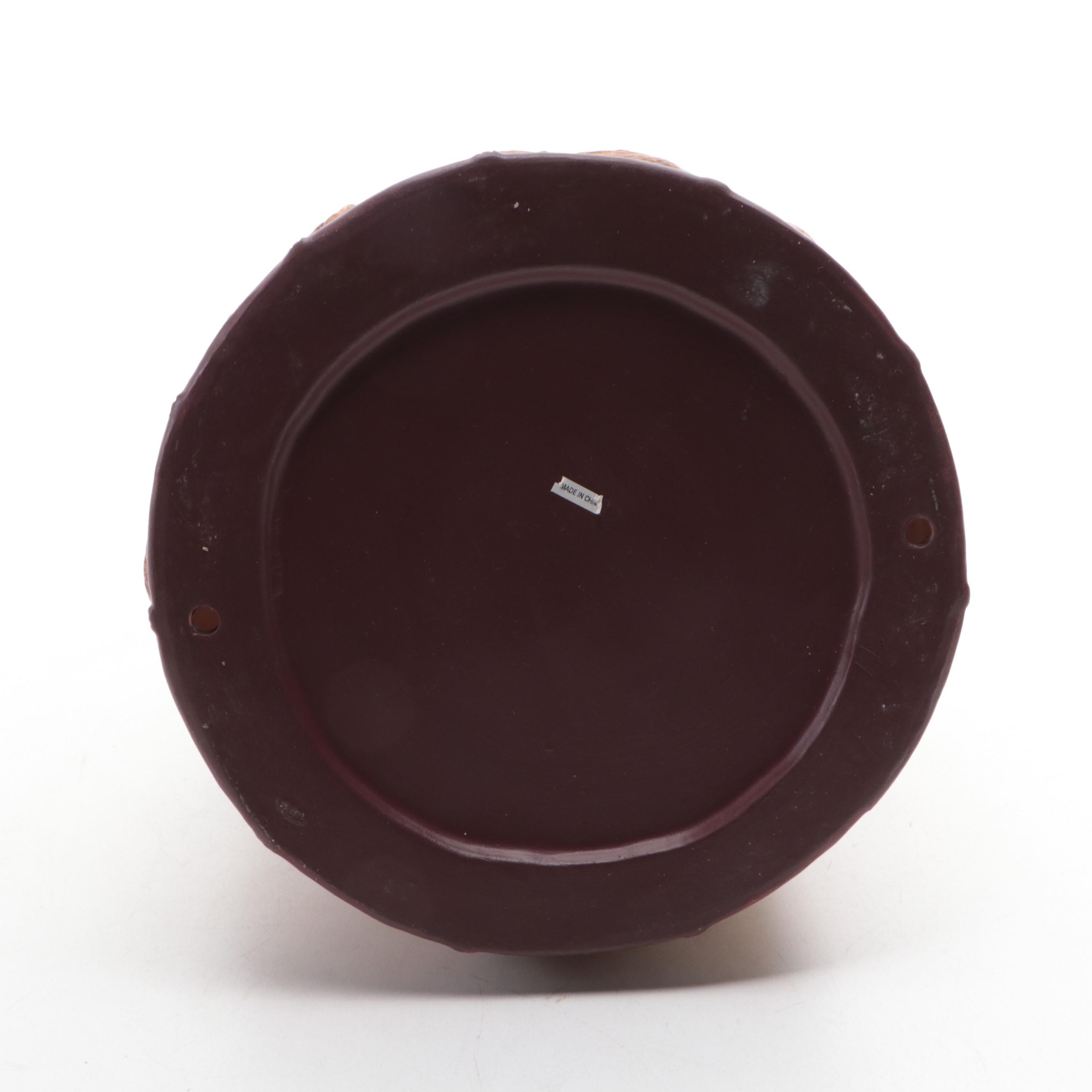 Design Toscano "Basho The Sumo Wrestler" Figure and Other Sculptural Birdhouse