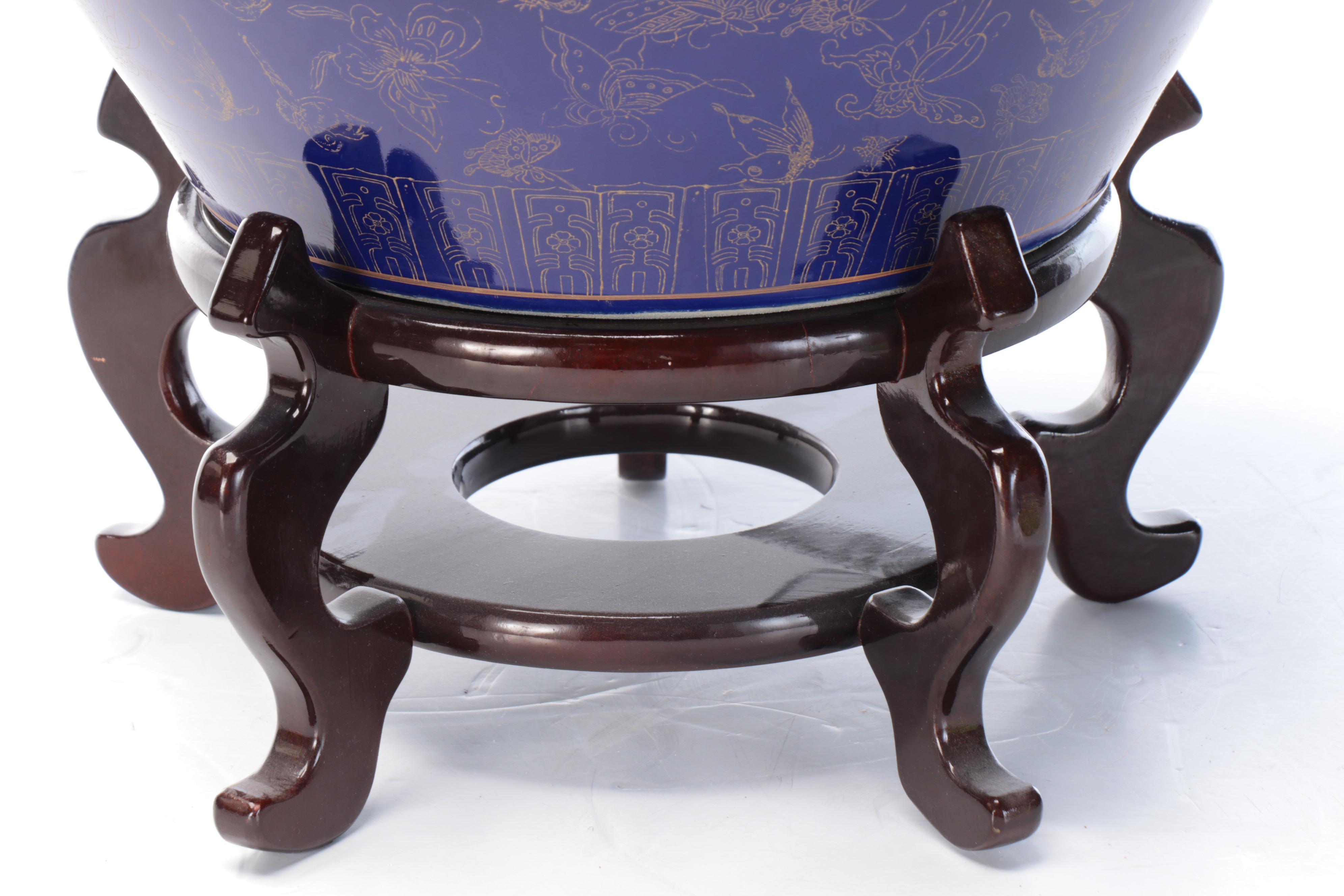 Chinese Cobalt and Gilt Ceramic Urn Table Lamp with Fishbowl Planter