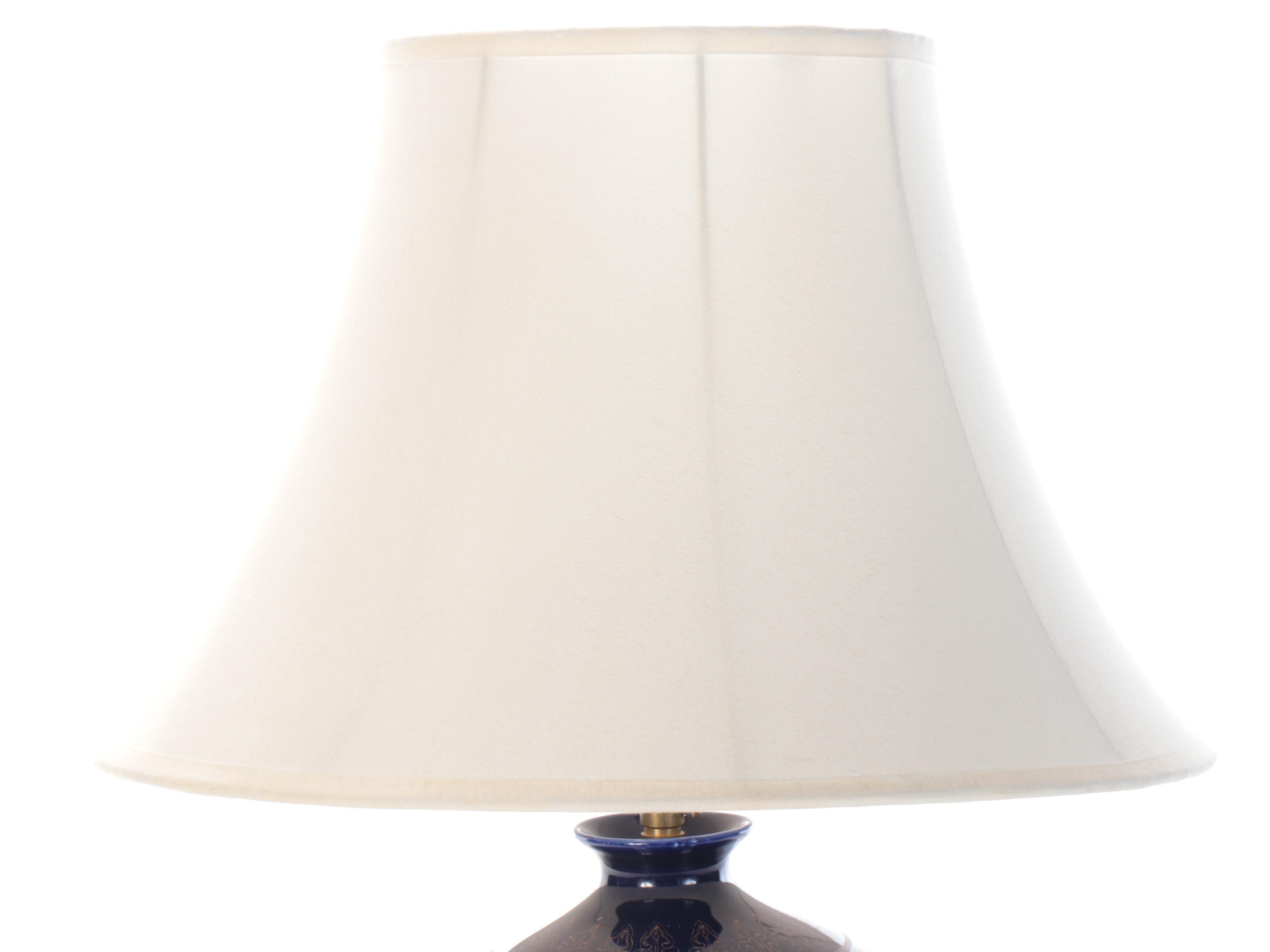 Chinese Cobalt and Gilt Ceramic Urn Table Lamp with Fishbowl Planter