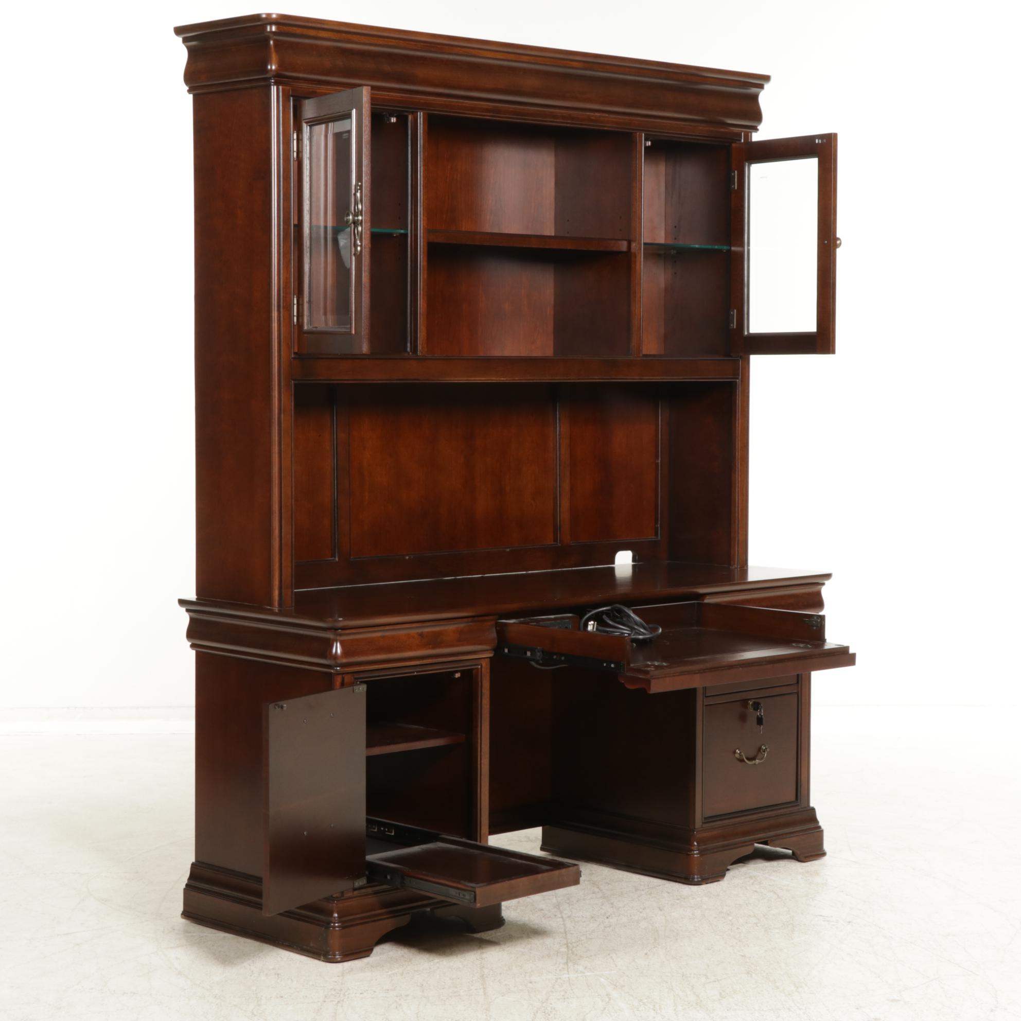 Haverty's Mahogany Finish Desk with Hutch