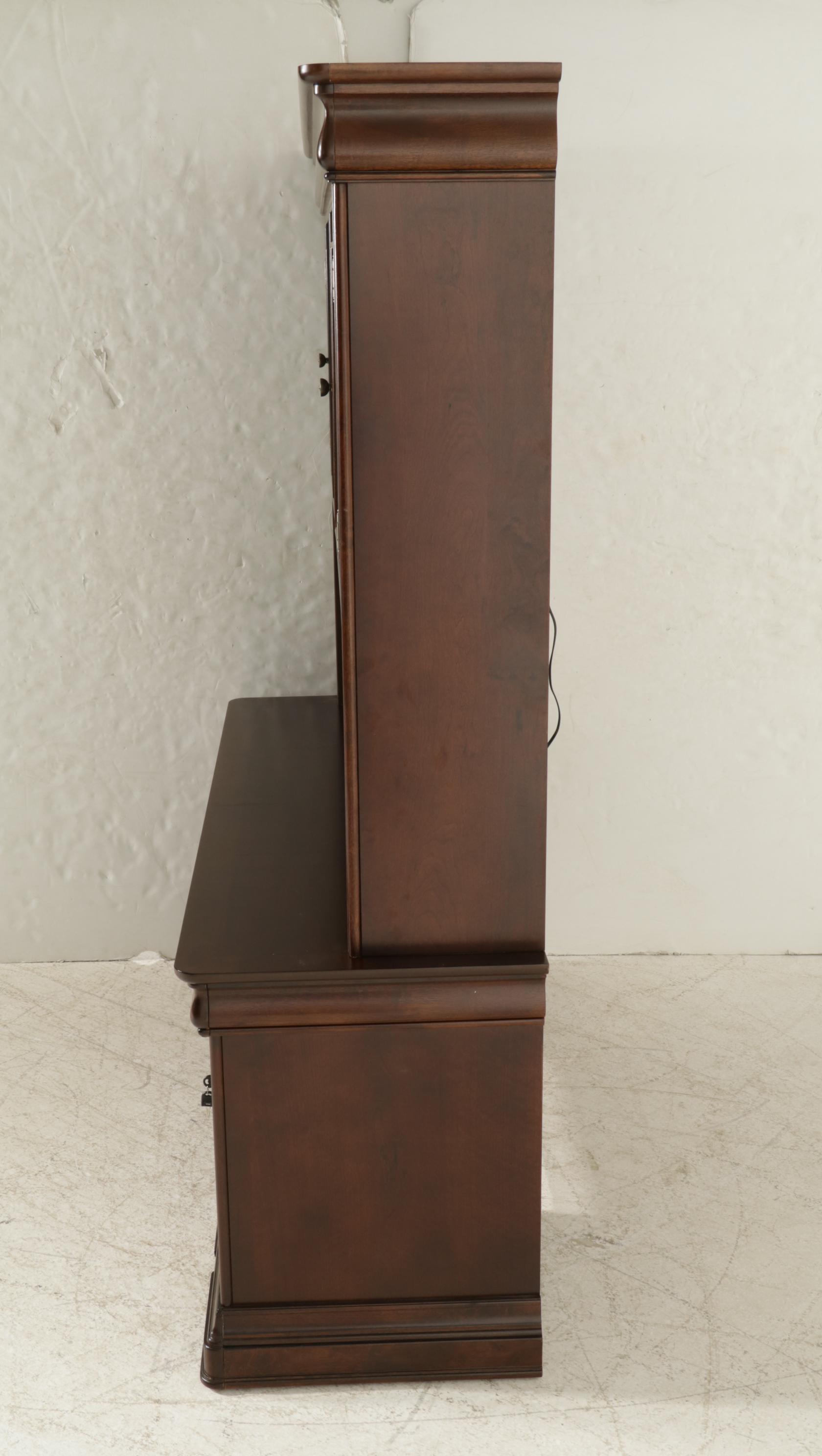 Haverty's Mahogany Finish Desk with Hutch