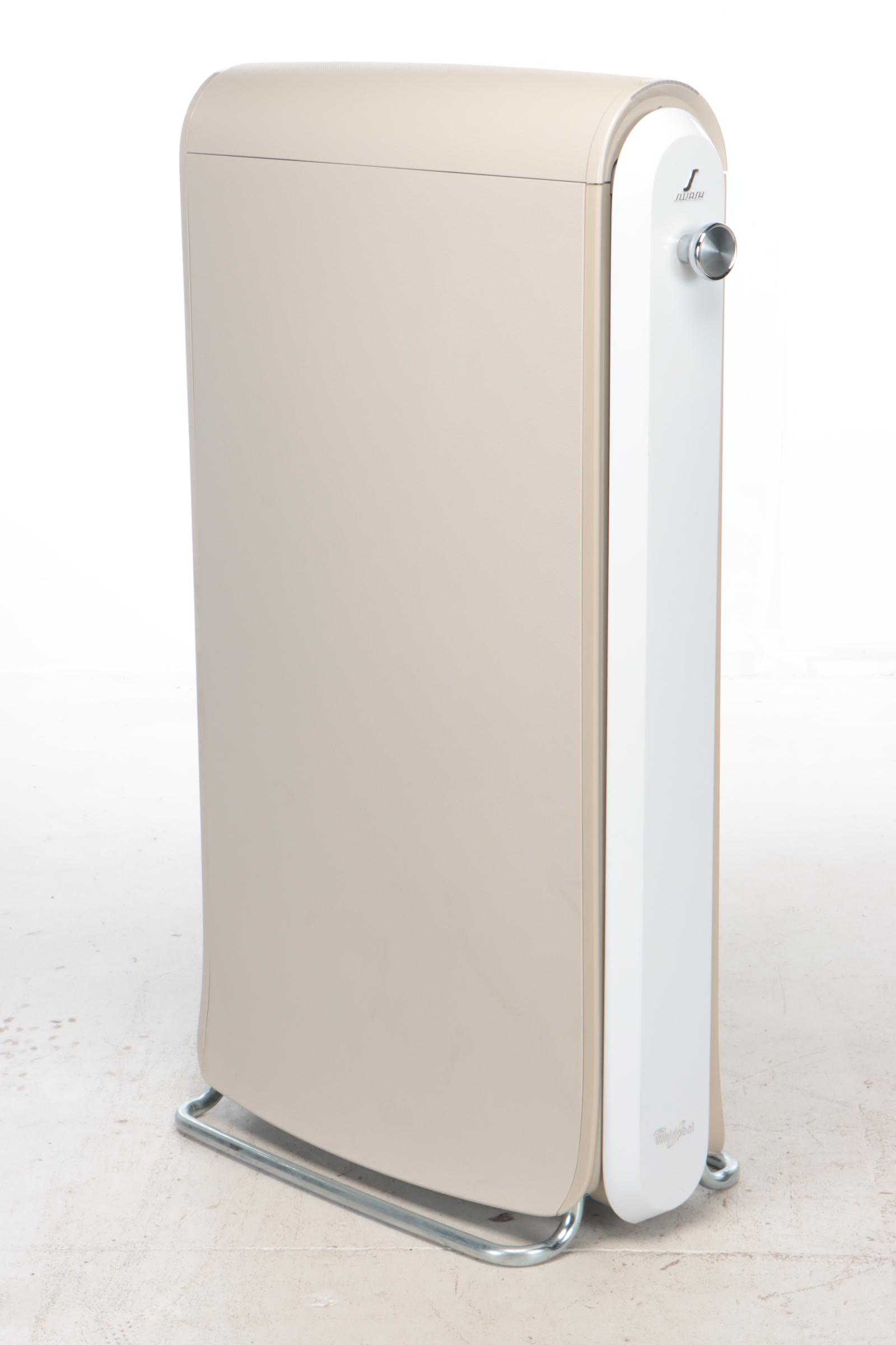 Whirlpool Swash Express Clothing Care System with Detergent Pods