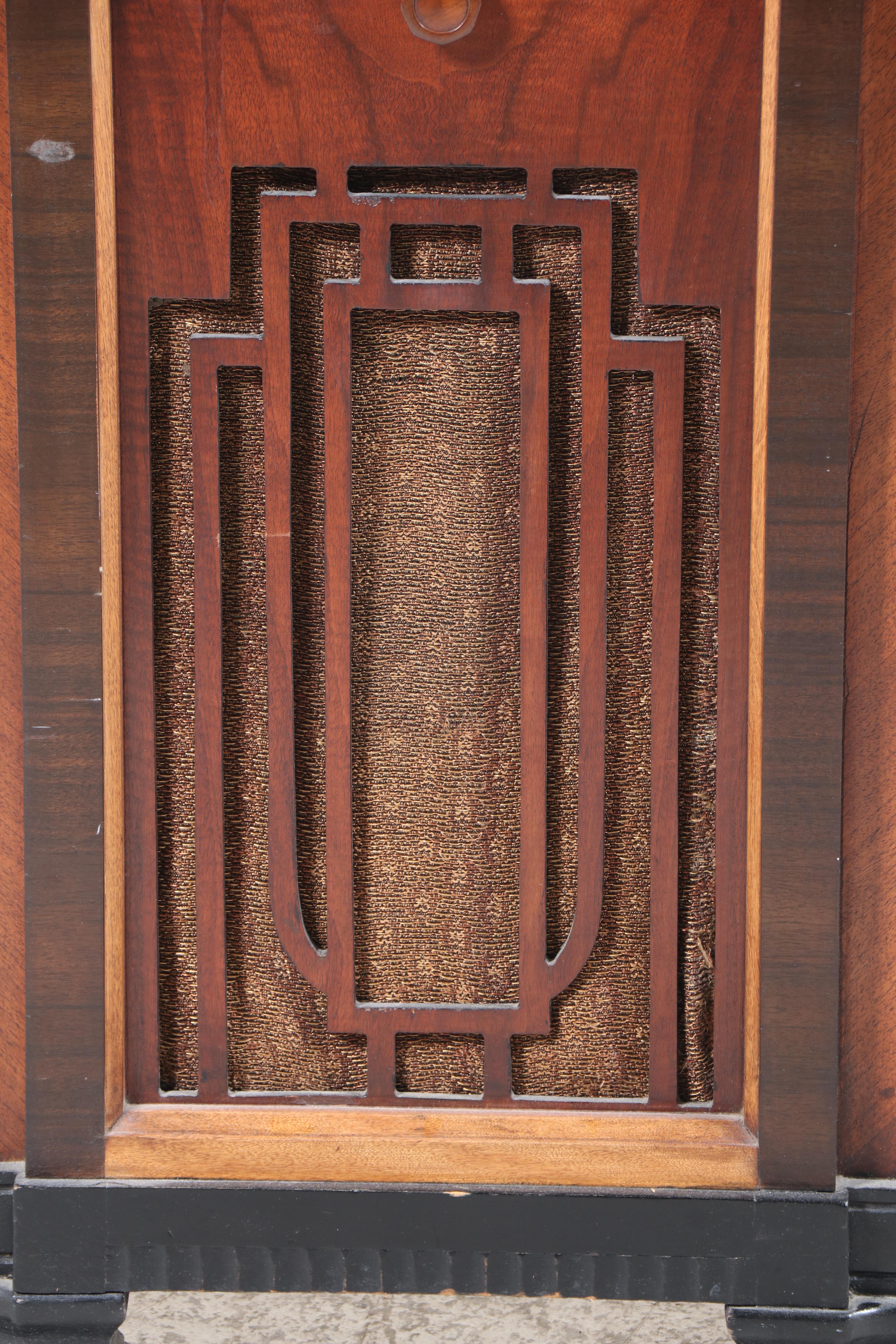 Silvertone Art Deco Walnut, Maple, and Ebonized Floor Radio, Mid-20th Century
