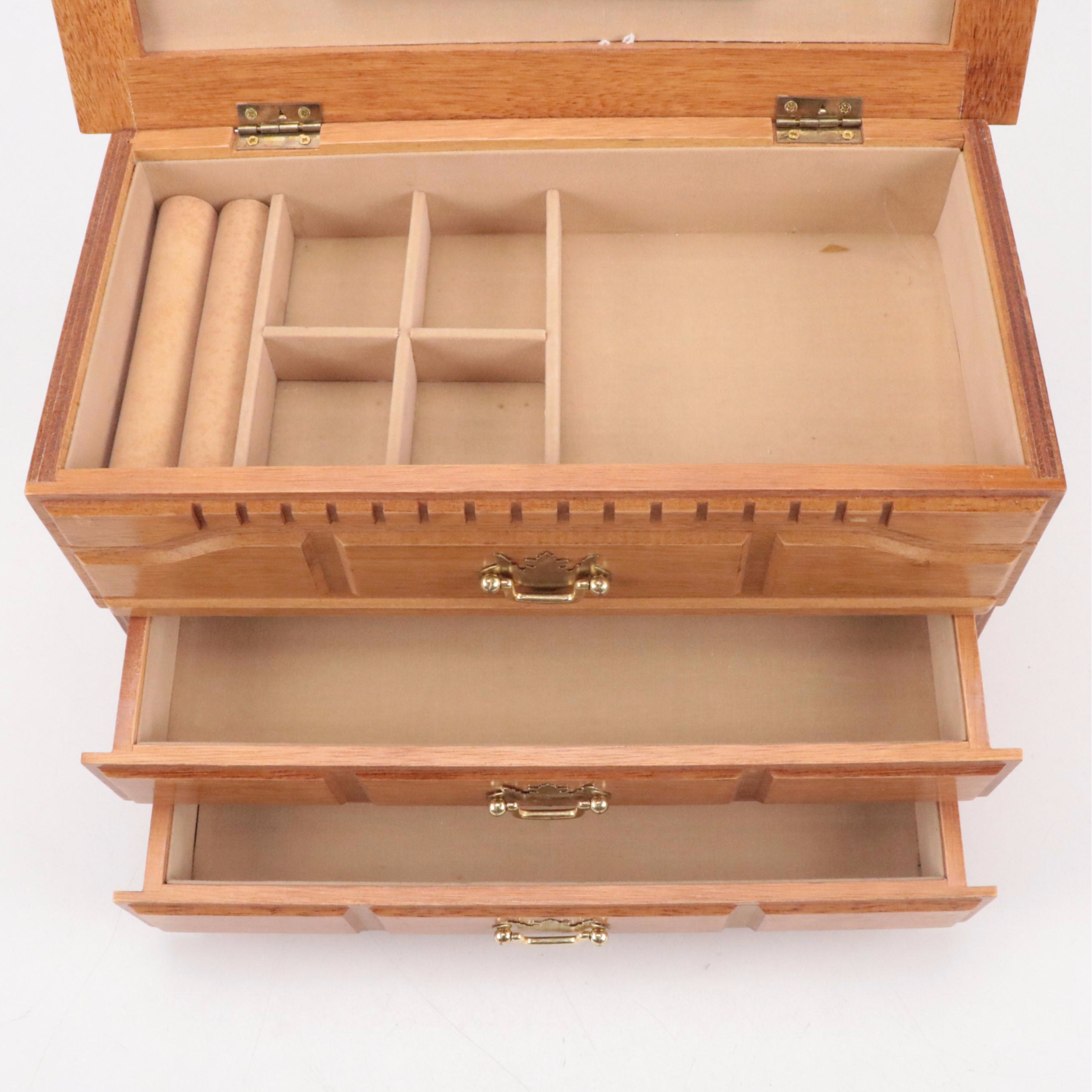 Oak Jewelry Box with Brass Pulls