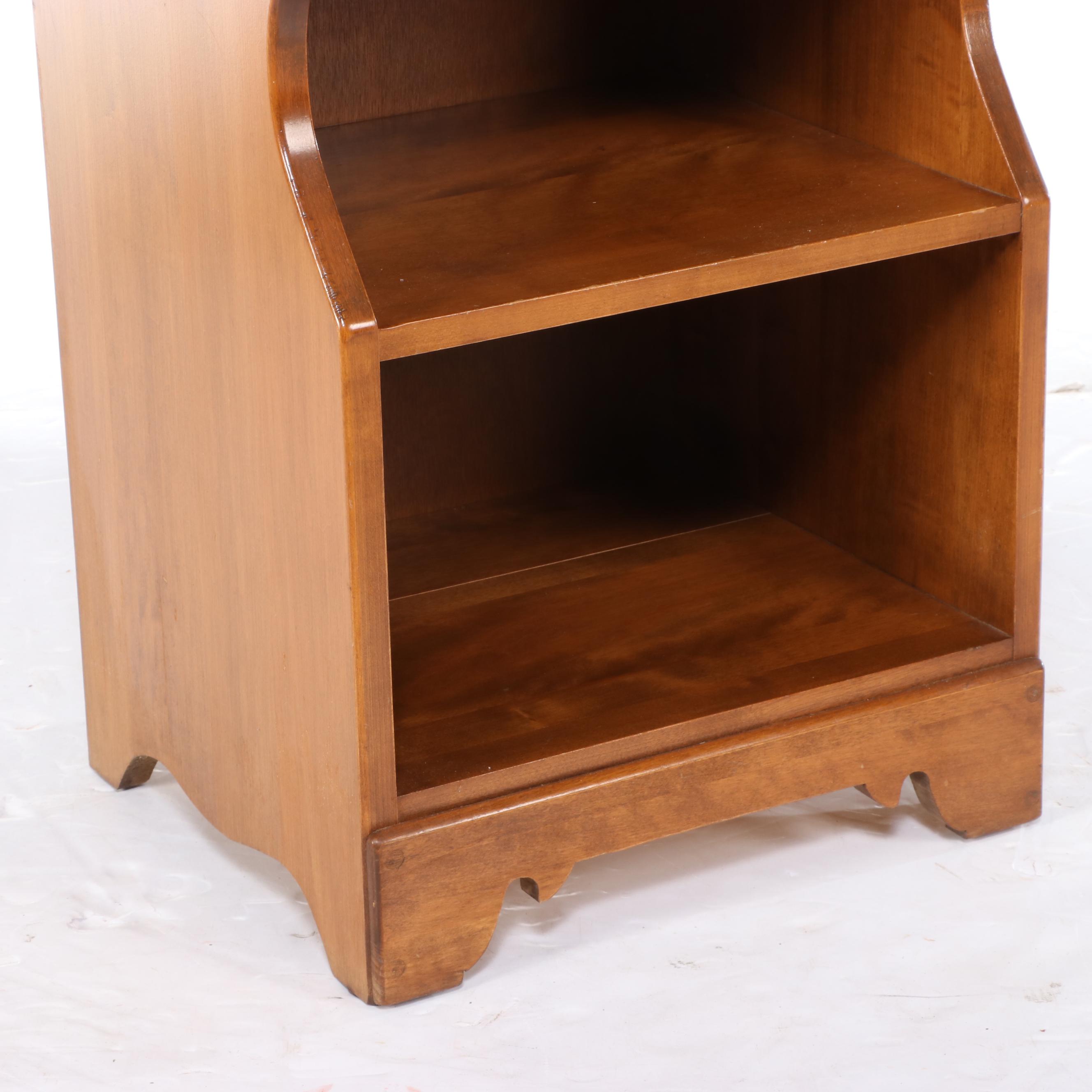 Ethan Allen American Colonial Style Maple Nightstand, 1970s