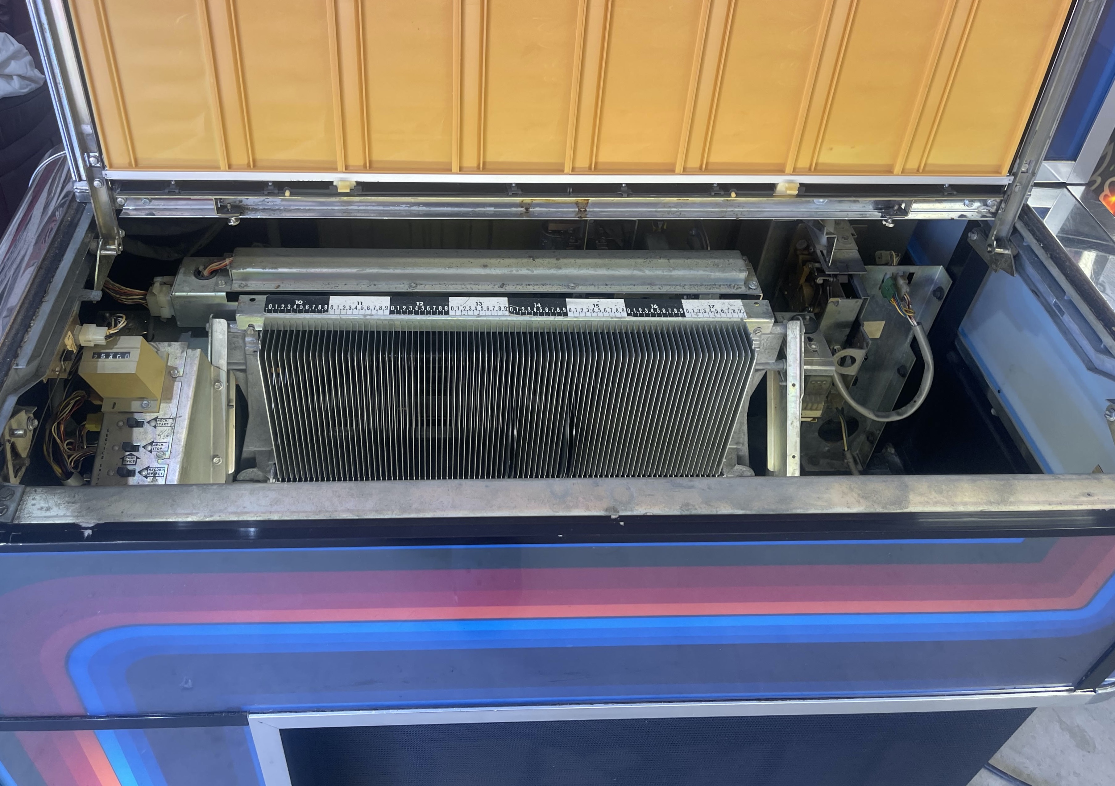 Seeburg Vogue II Stereophonic Jukebox, 1974