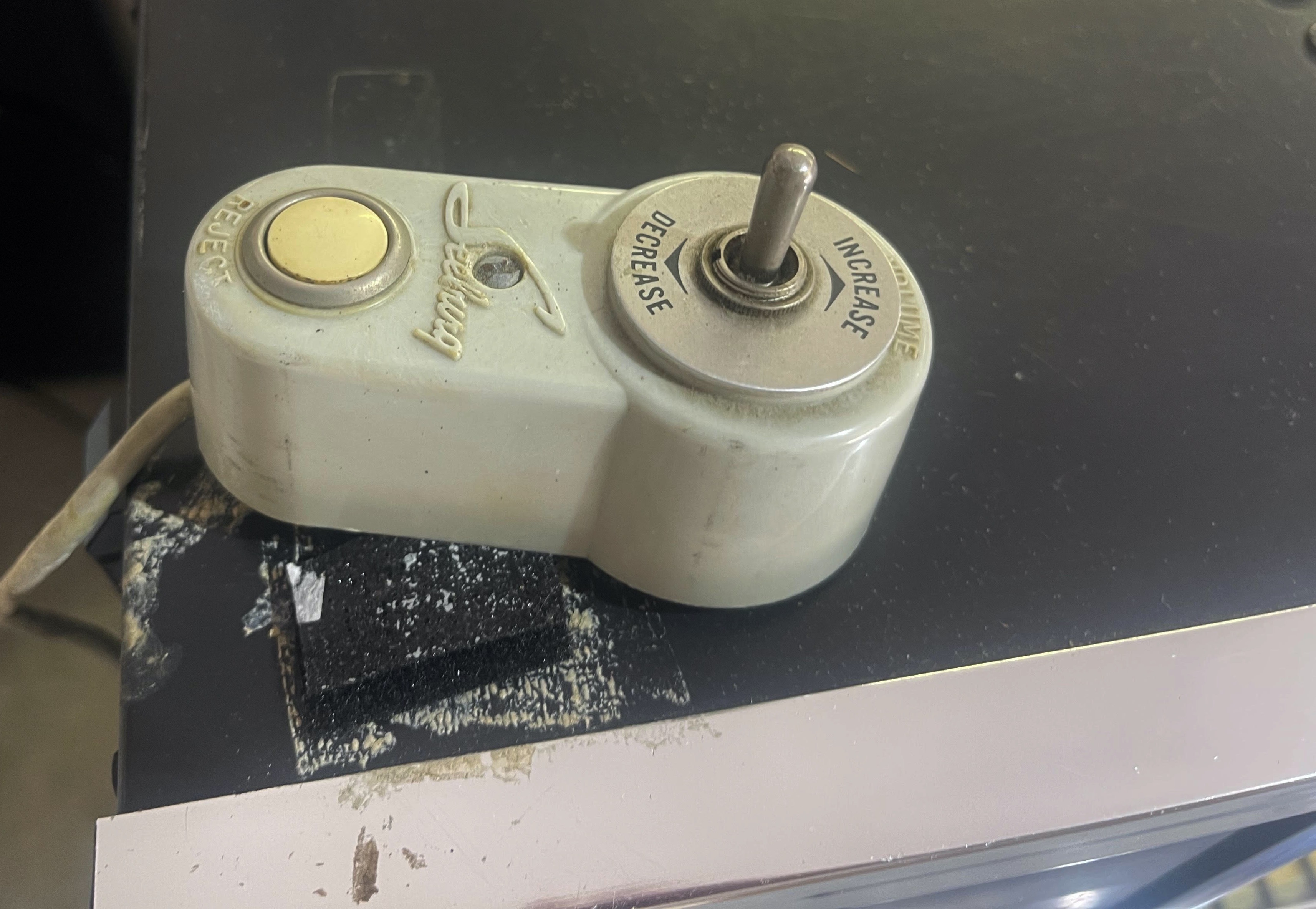 Seeburg Vogue II Stereophonic Jukebox, 1974