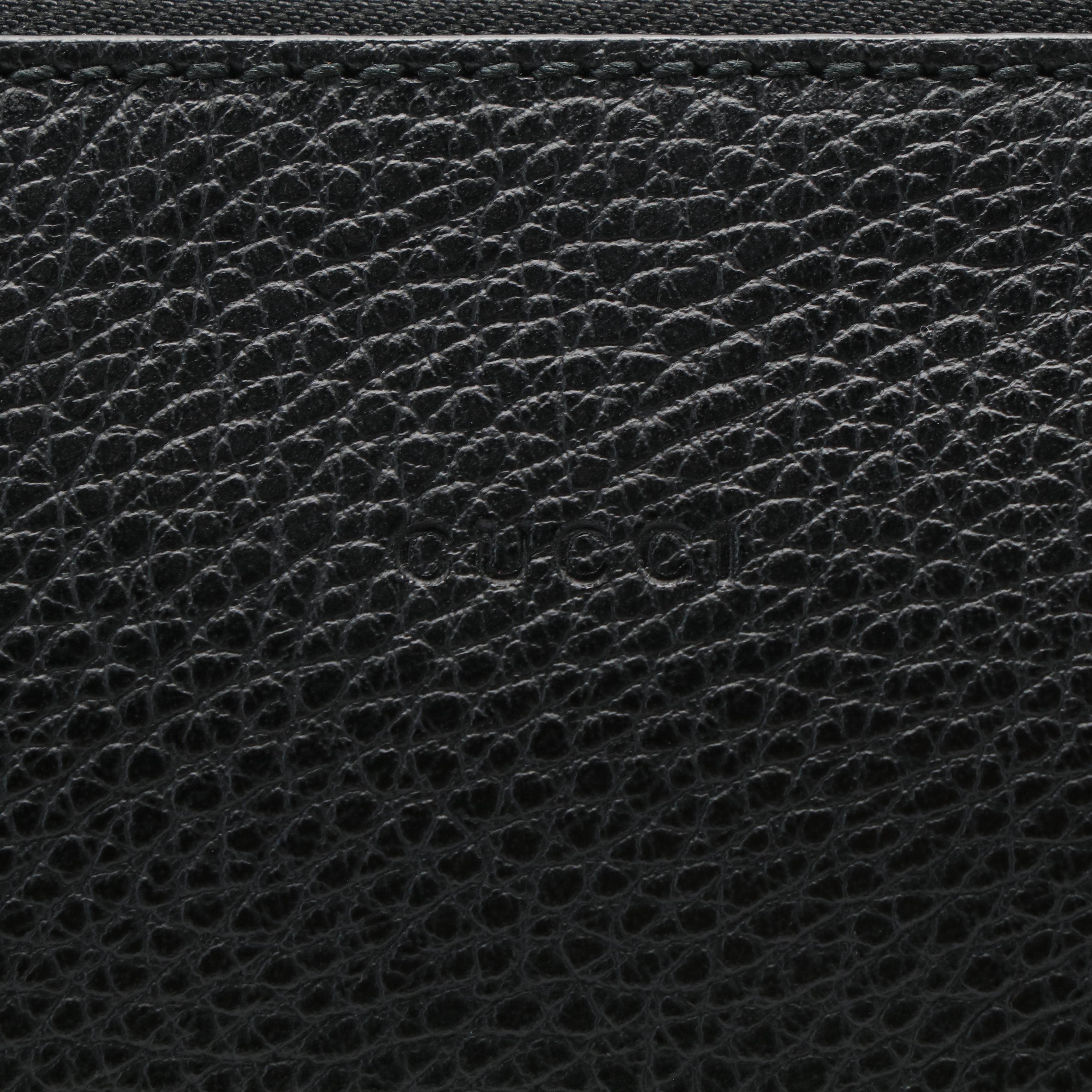 Gucci Bamboo Tassel Clutch Bag in Black Pebbled Leather