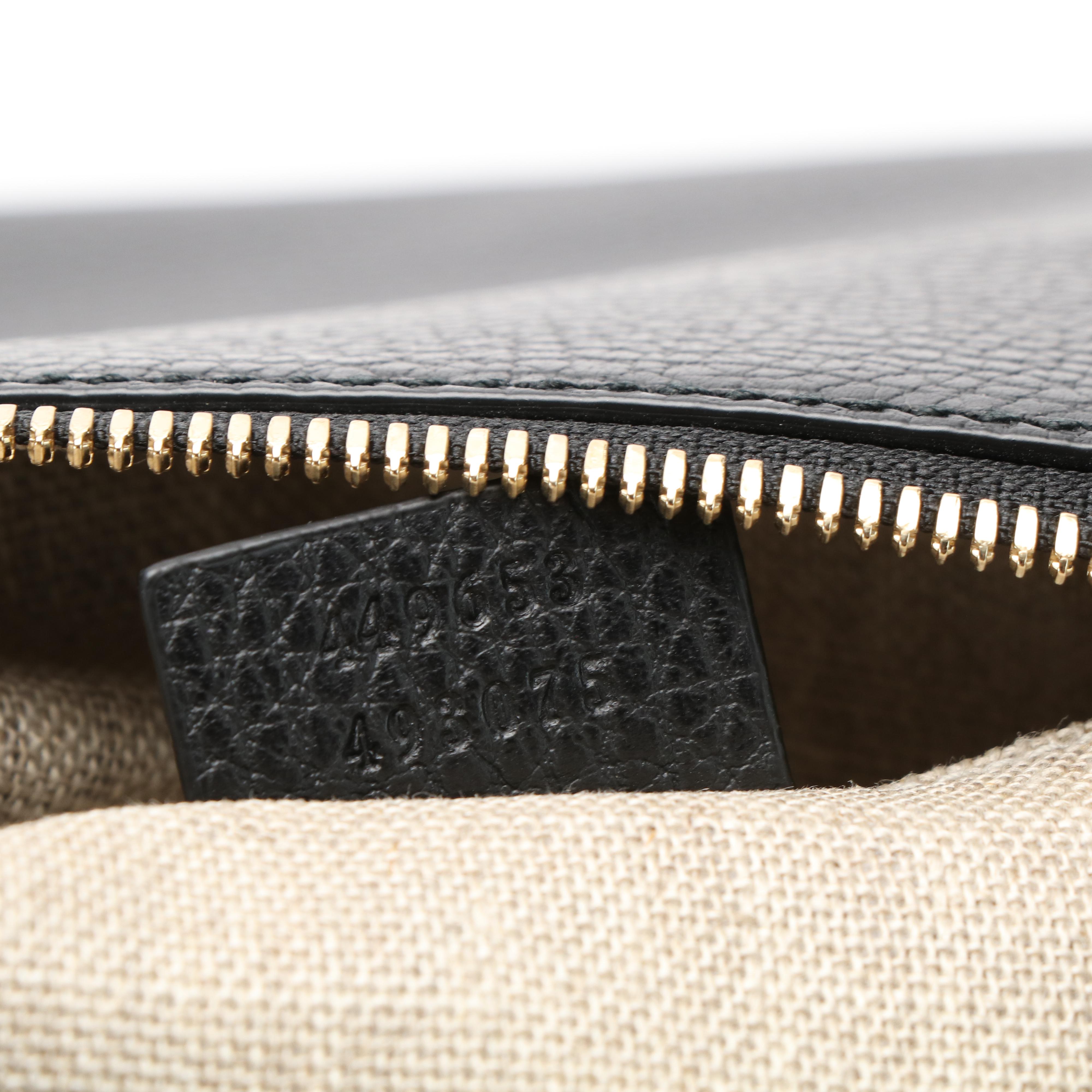 Gucci Bamboo Tassel Clutch Bag in Black Pebbled Leather