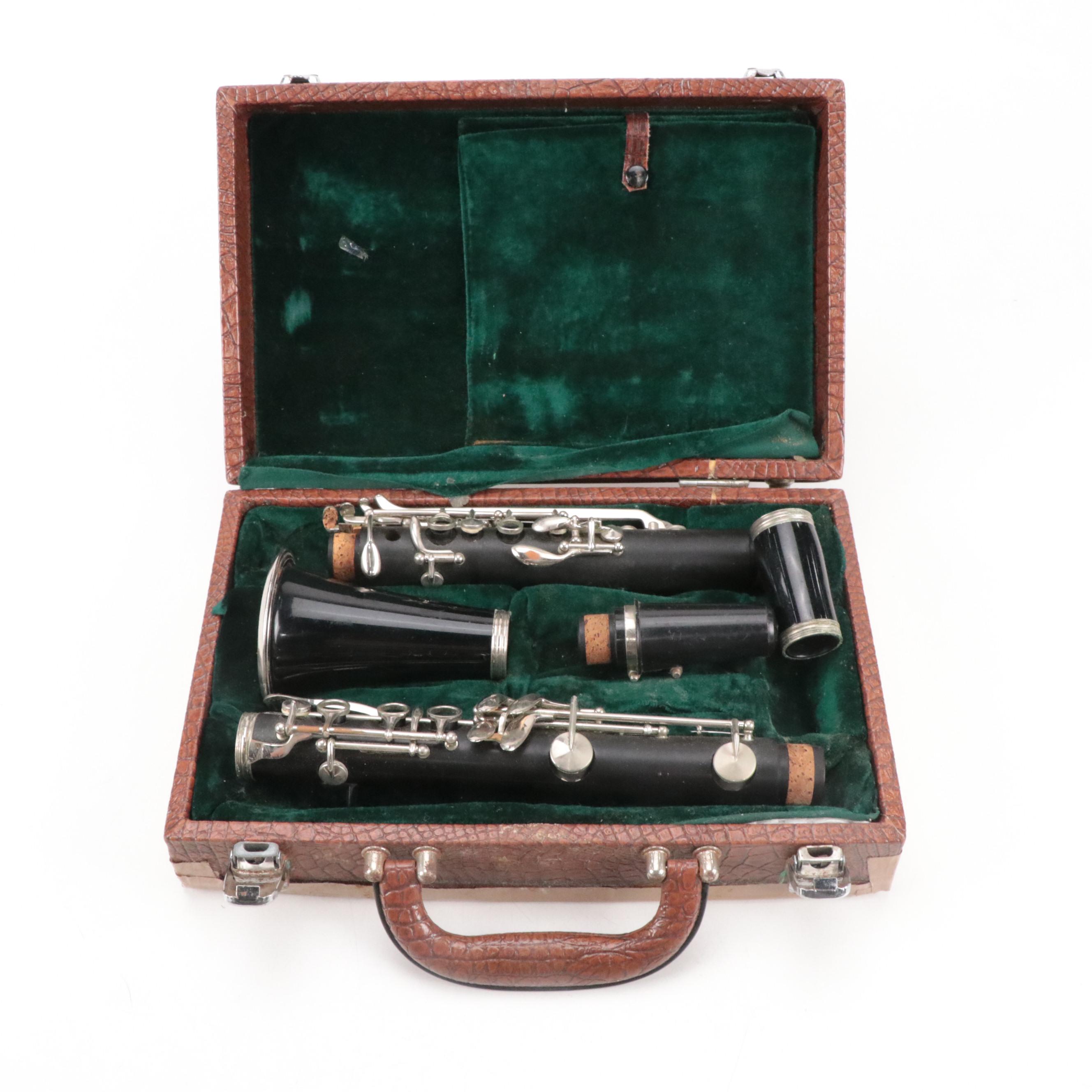 Monique Black Acrylic Clarinet with Faux Croc Leather Covered Case