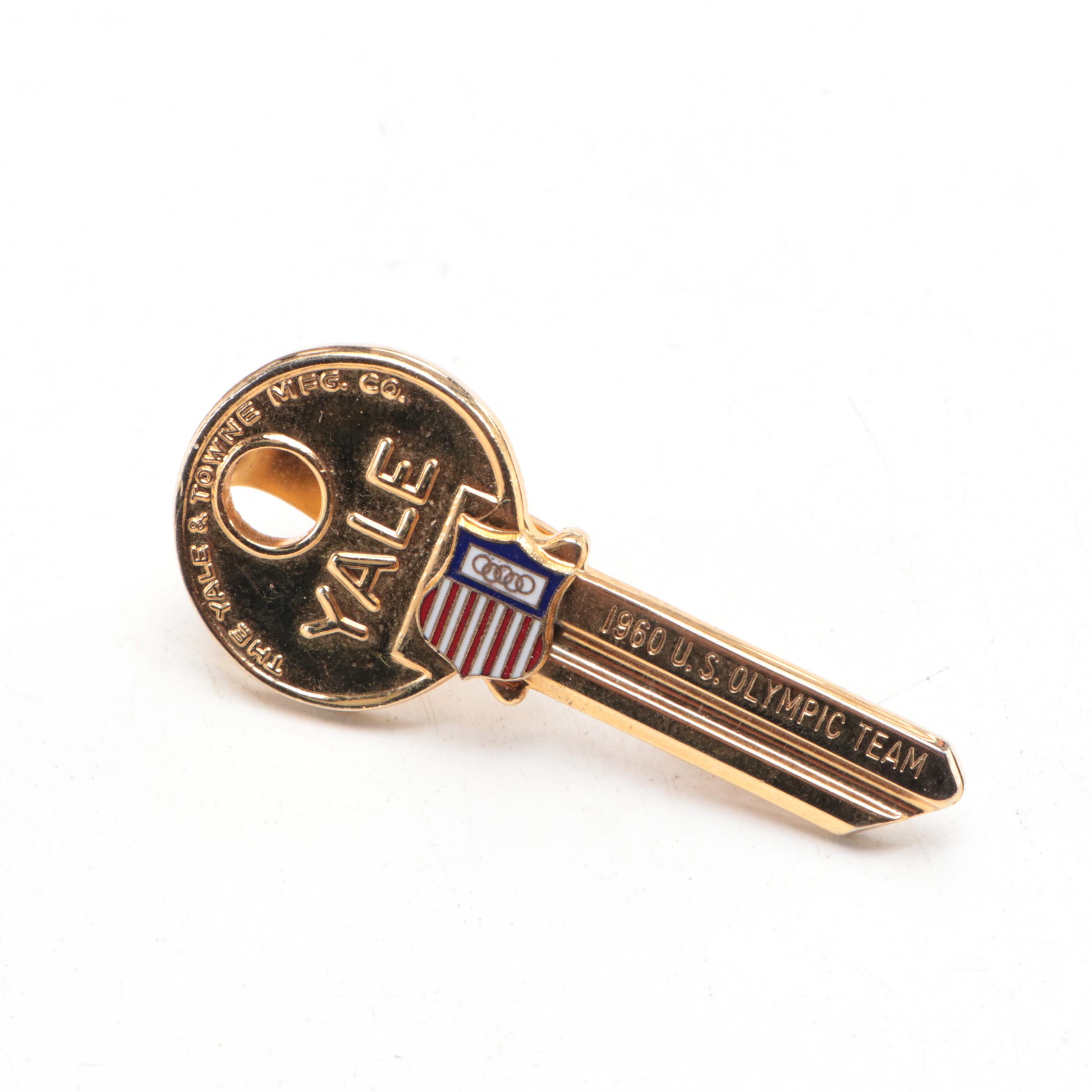 Oscar Robertson Signed University of Cincinnati Bearcats Print with More