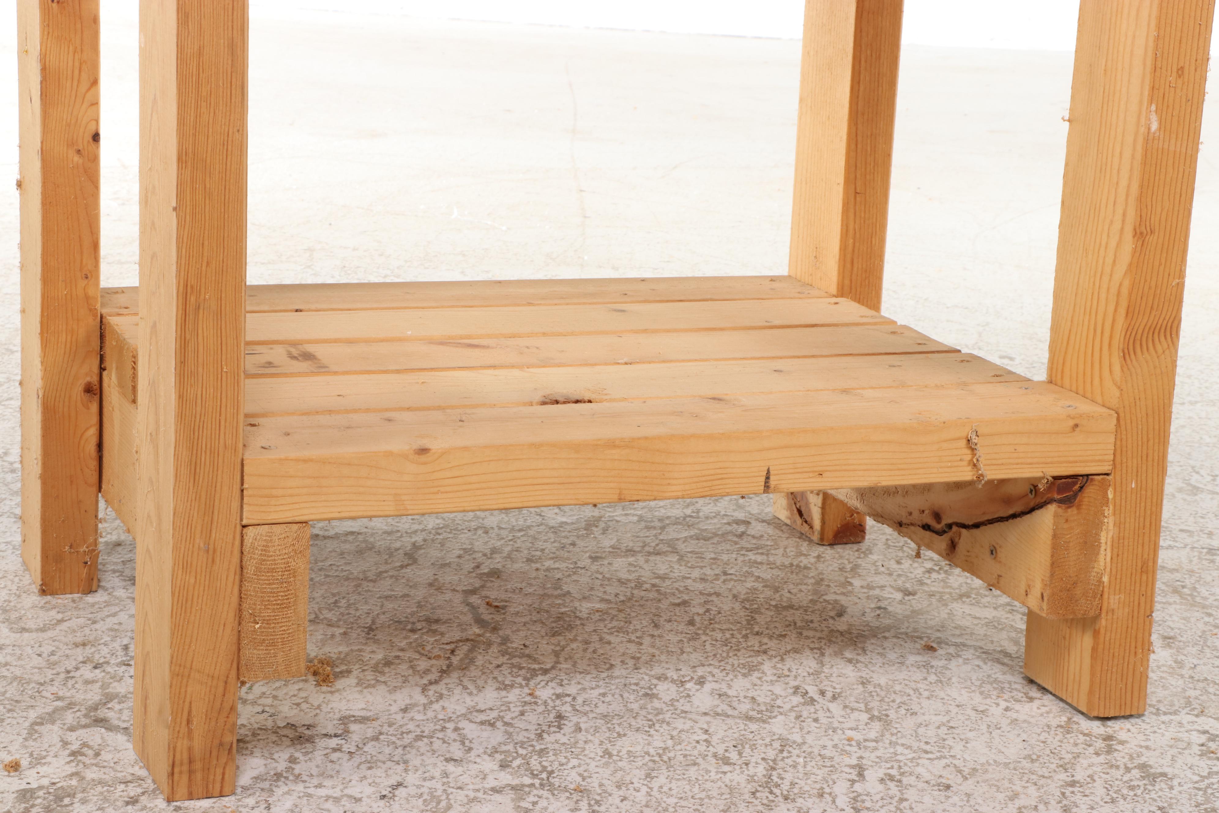 Craftsman 113226424 4" Motorized Belt and 6" Disc Sander with Wooden Stand