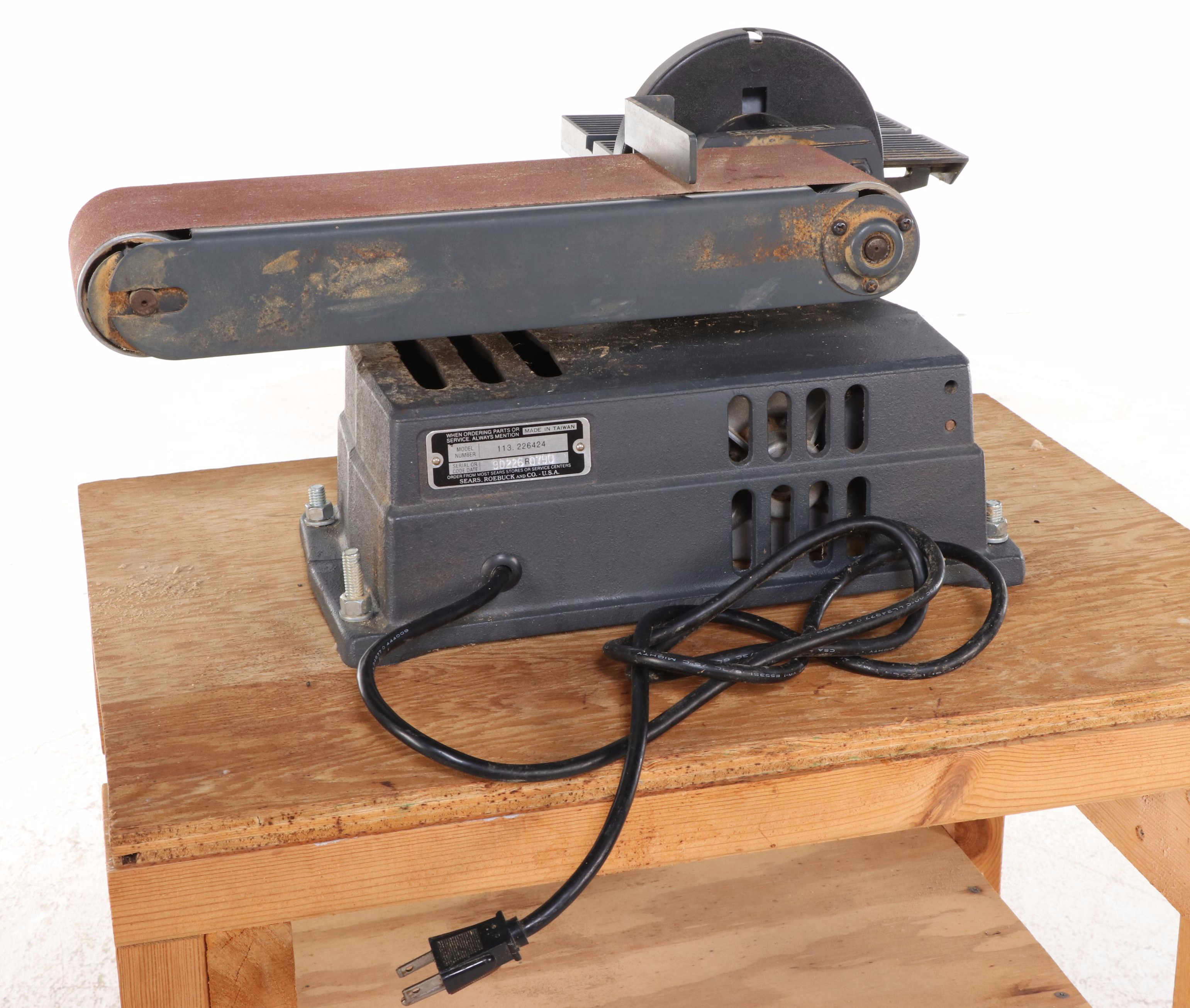 Craftsman 113226424 4" Motorized Belt and 6" Disc Sander with Wooden Stand