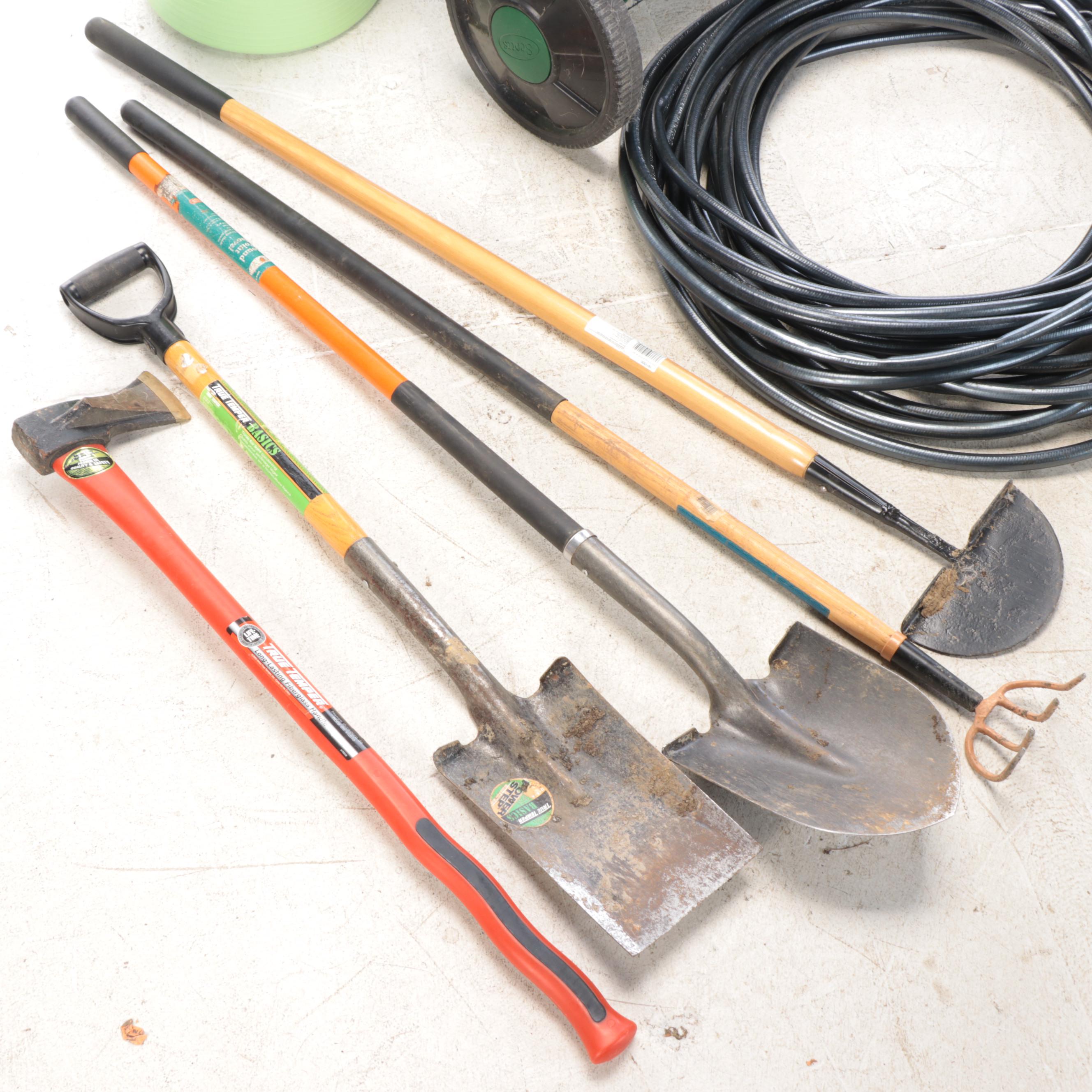 Scotts AccuGreen 2000 Seed Spreader, Rakes, Shears, and More Garden Tools